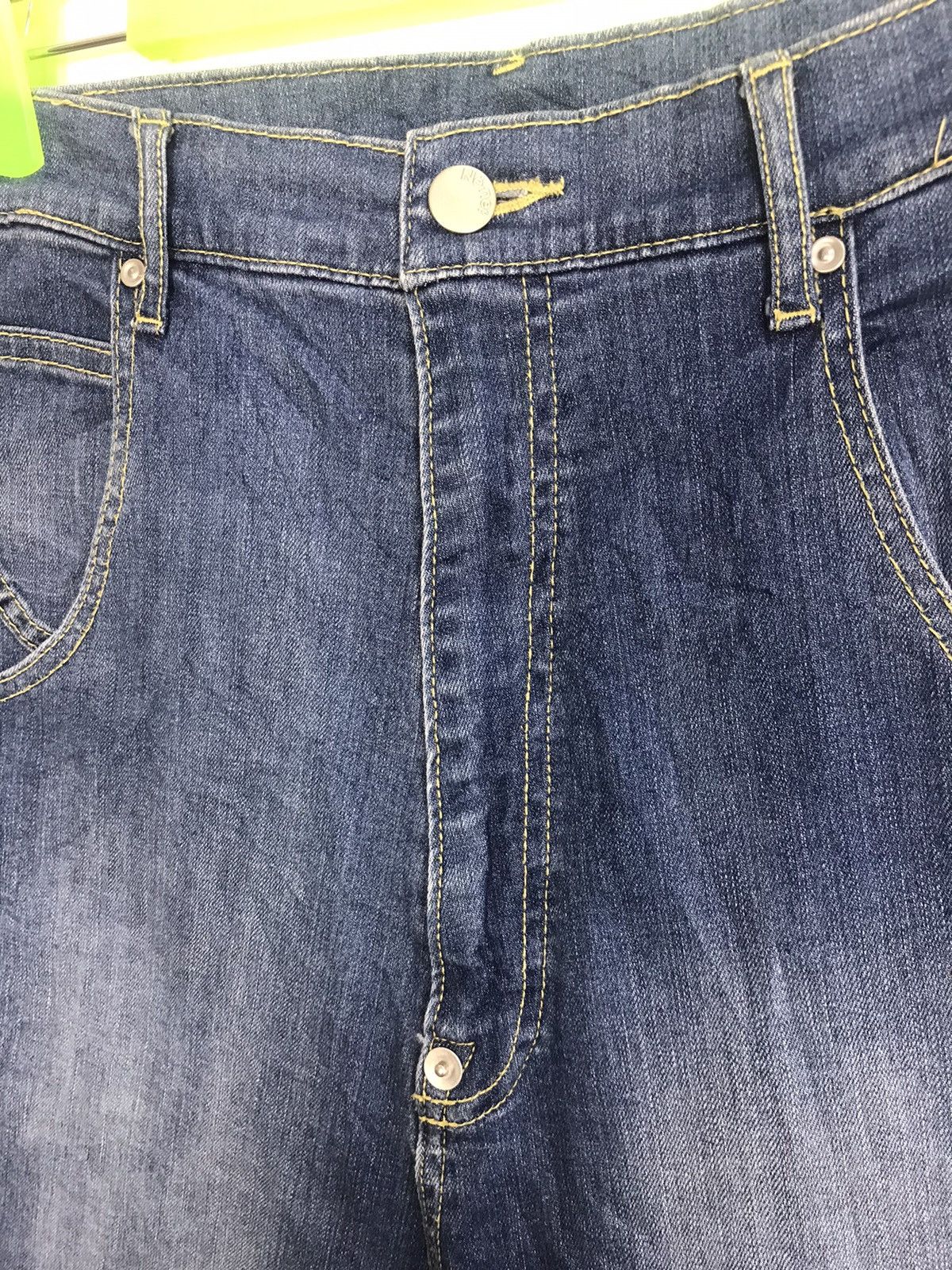 Issey Miyake × Japanese Brand Ne-net Issey Miyake Indigo Denim Jeans Buckle Back Low Rise Size 26" / US 2 / IT 38 - 5 Thumbnail
