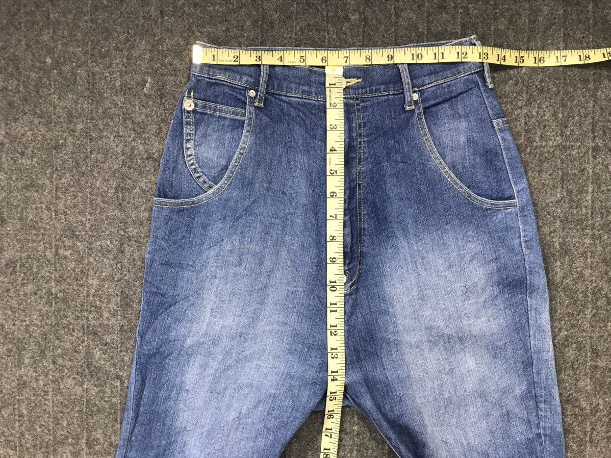 Issey Miyake × Japanese Brand Ne-net Issey Miyake Indigo Denim Jeans Buckle Back Low Rise Size 26" / US 2 / IT 38 - 15 Thumbnail