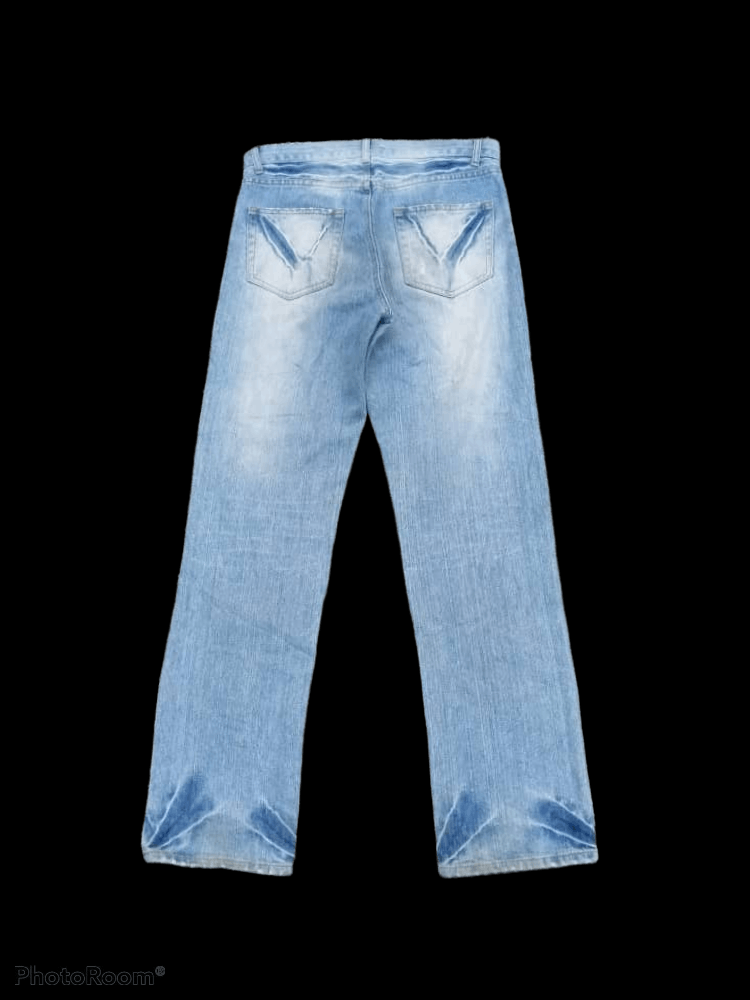 Japanese Brand DiSTRESSED LiGHT BLUE UNBRAND DENIM PANTS Size US 31 - 2 Thumbnail