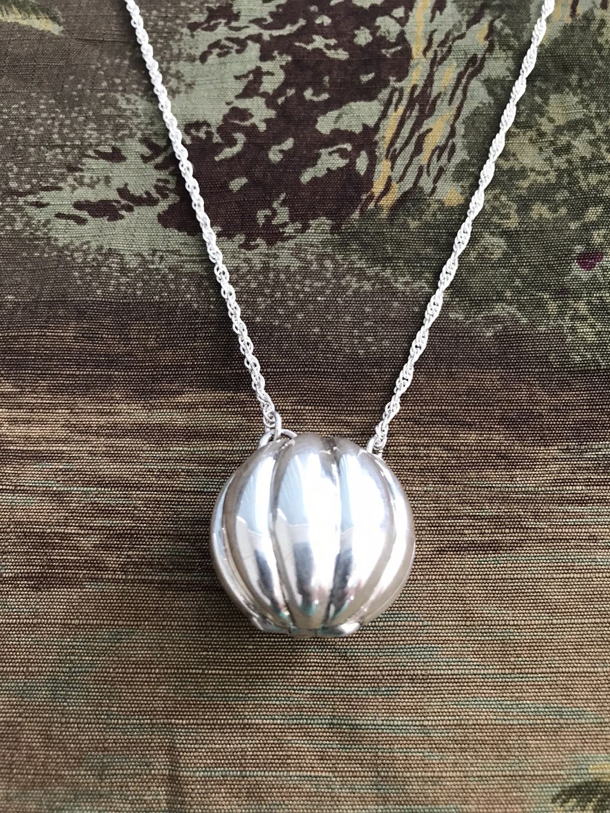 Other 925 Sterling Silver Pumpkin Necklace Size ONE SIZE - 1 Thumbnail
