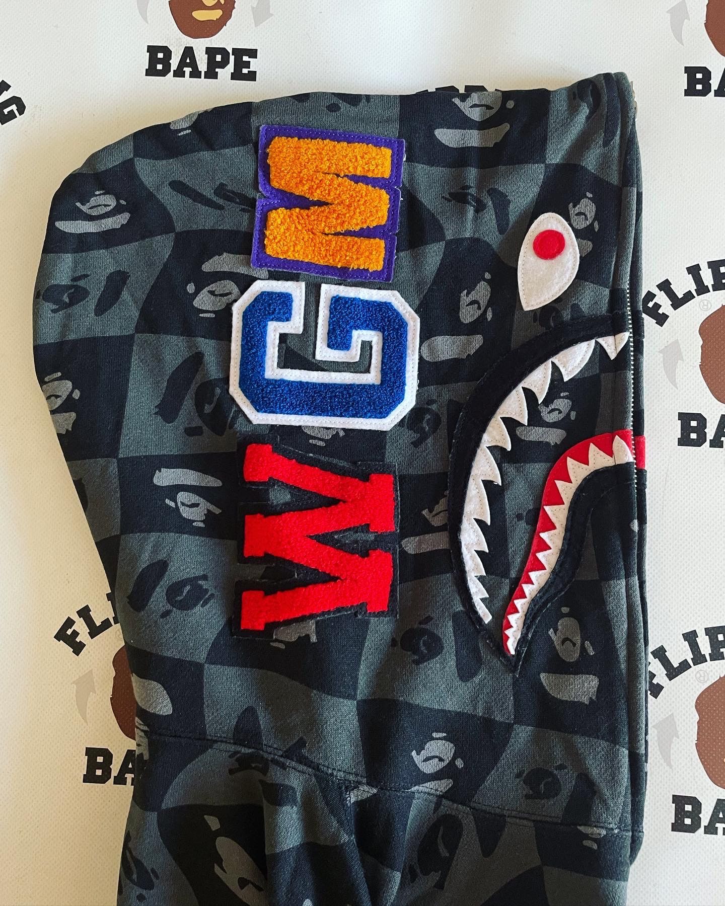 Bape BAPE DISTORTION SHARK RELAXED FIT FULL ZIP HOODIE Size US XL / EU 56 / 4 - 4 Thumbnail