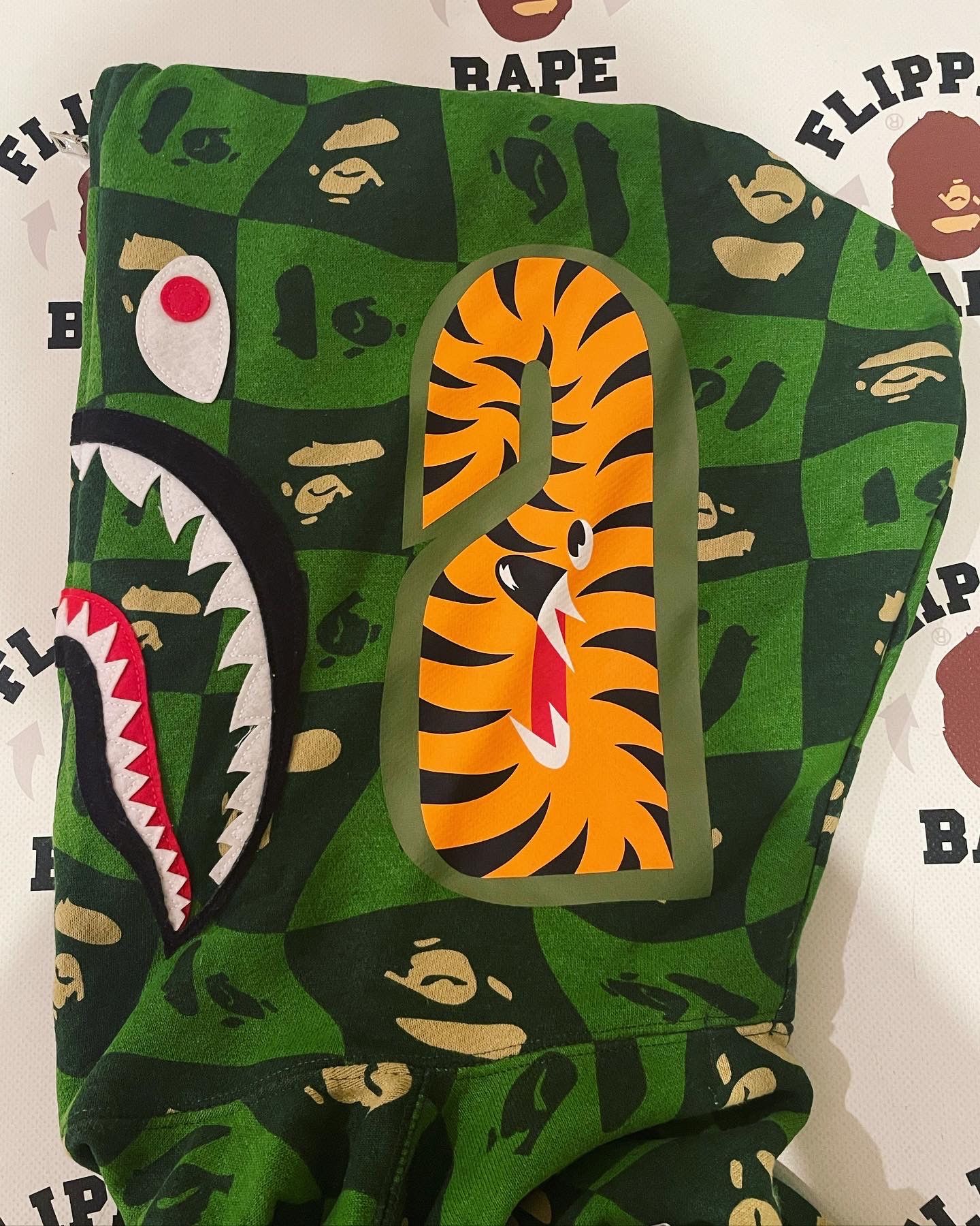 Bape BAPE DISTORTION SHARK RELAXED FIT FULL ZIP HOODIE Size US M / EU 48-50 / 2 - 5 Thumbnail