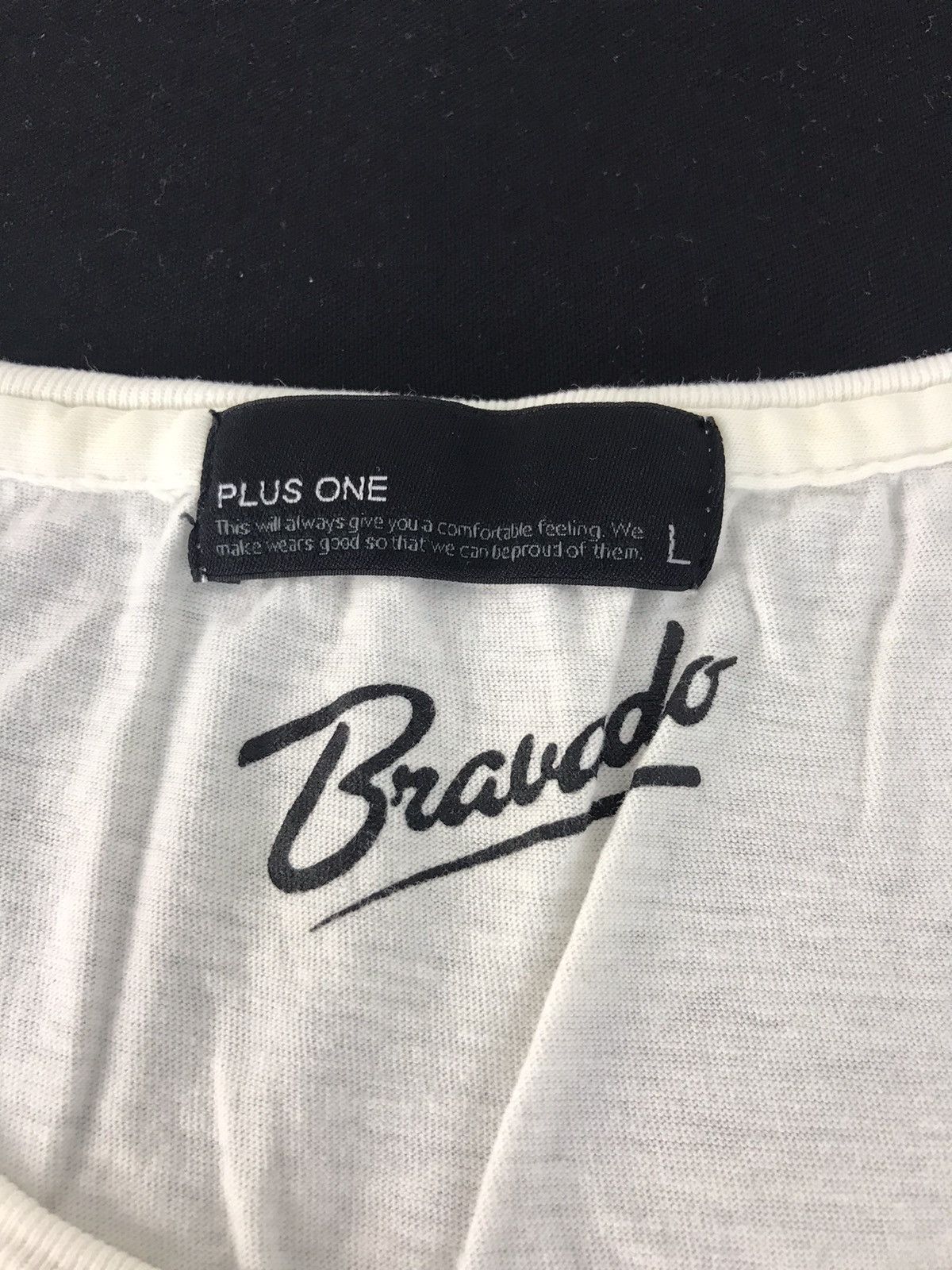 Michael Jackson × Plus One Clothing Vintage Plus One Bravado Dancing Michael Jackson Logo Size US M / EU 48-50 / 2 - 5 Thumbnail