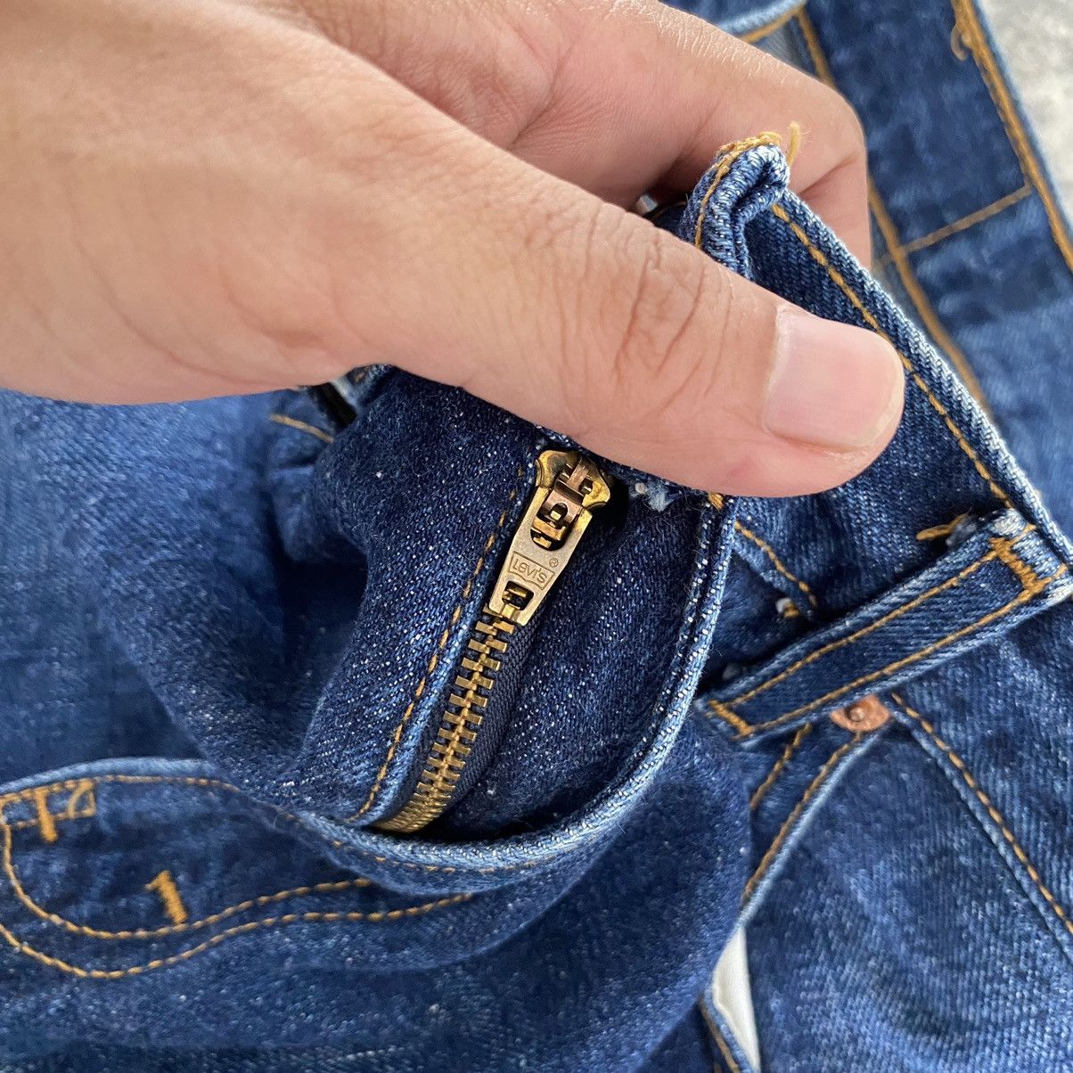 Levi's VTG Y2K 2000’s Levi's 517 Bootcut Flared Jeans Size US 33 - 8 Thumbnail