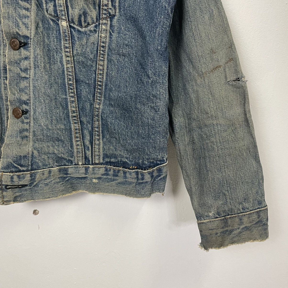Levi's Rare‼️Vintage 90s Levis Big E Destressed Denim Jacket Size US M / EU 48-50 / 2 - 4 Thumbnail