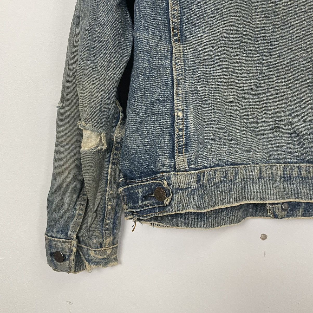 Levi's Rare‼️Vintage 90s Levis Big E Destressed Denim Jacket Size US M / EU 48-50 / 2 - 11 Thumbnail