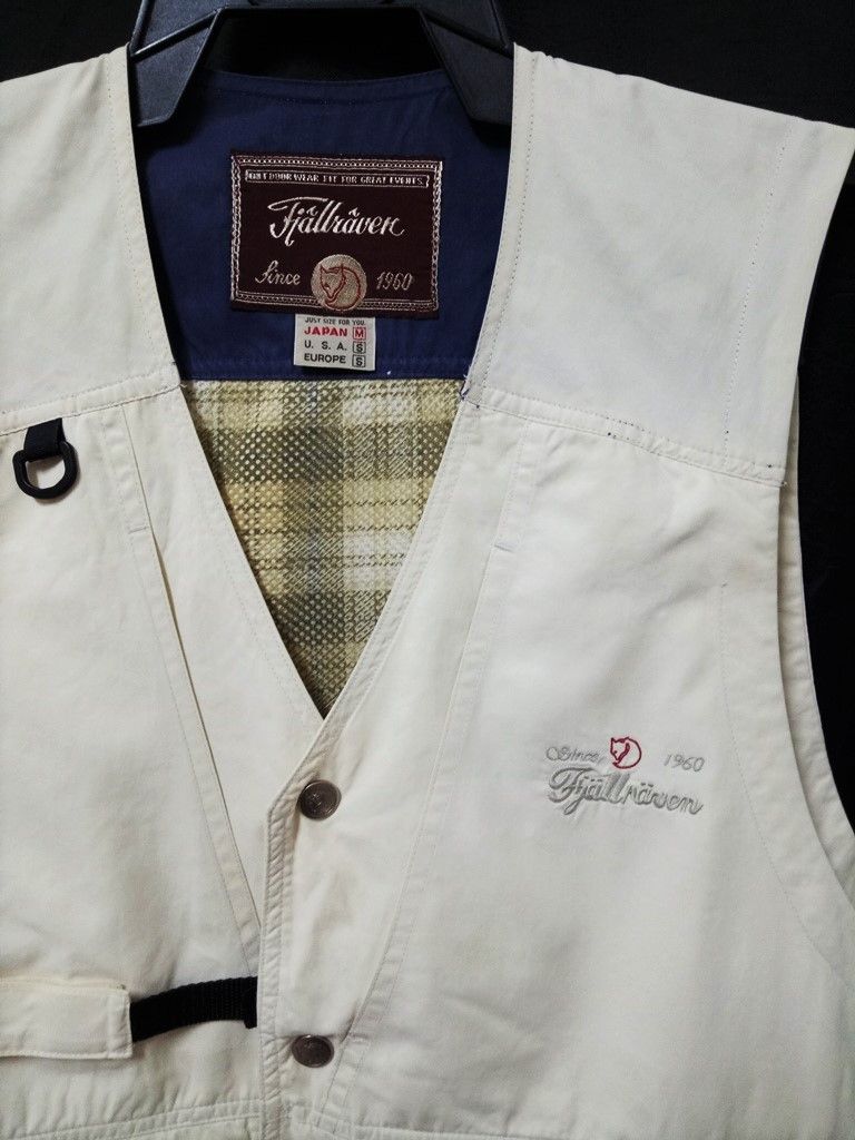 Fjallraven 🔥🔥🔥Vintage Fjallraven Snap Button Vest Jacket Size US S / EU 44-46 / 1 - 5 Thumbnail