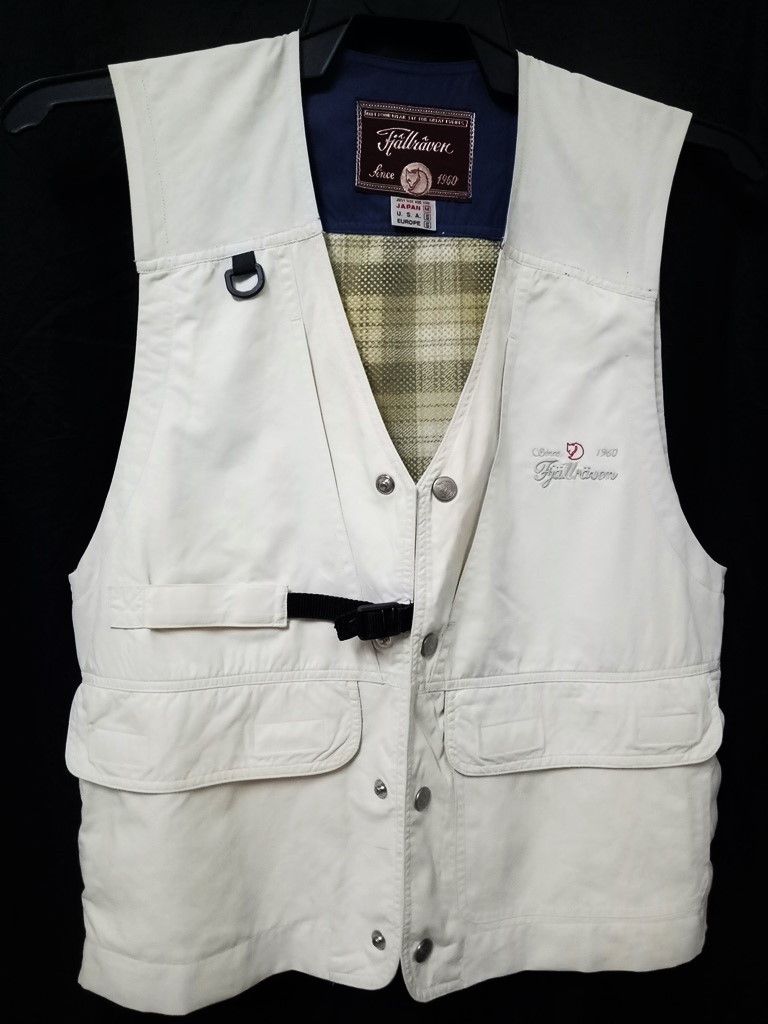 Fjallraven 🔥🔥🔥Vintage Fjallraven Snap Button Vest Jacket Size US S / EU 44-46 / 1 - 9 Thumbnail