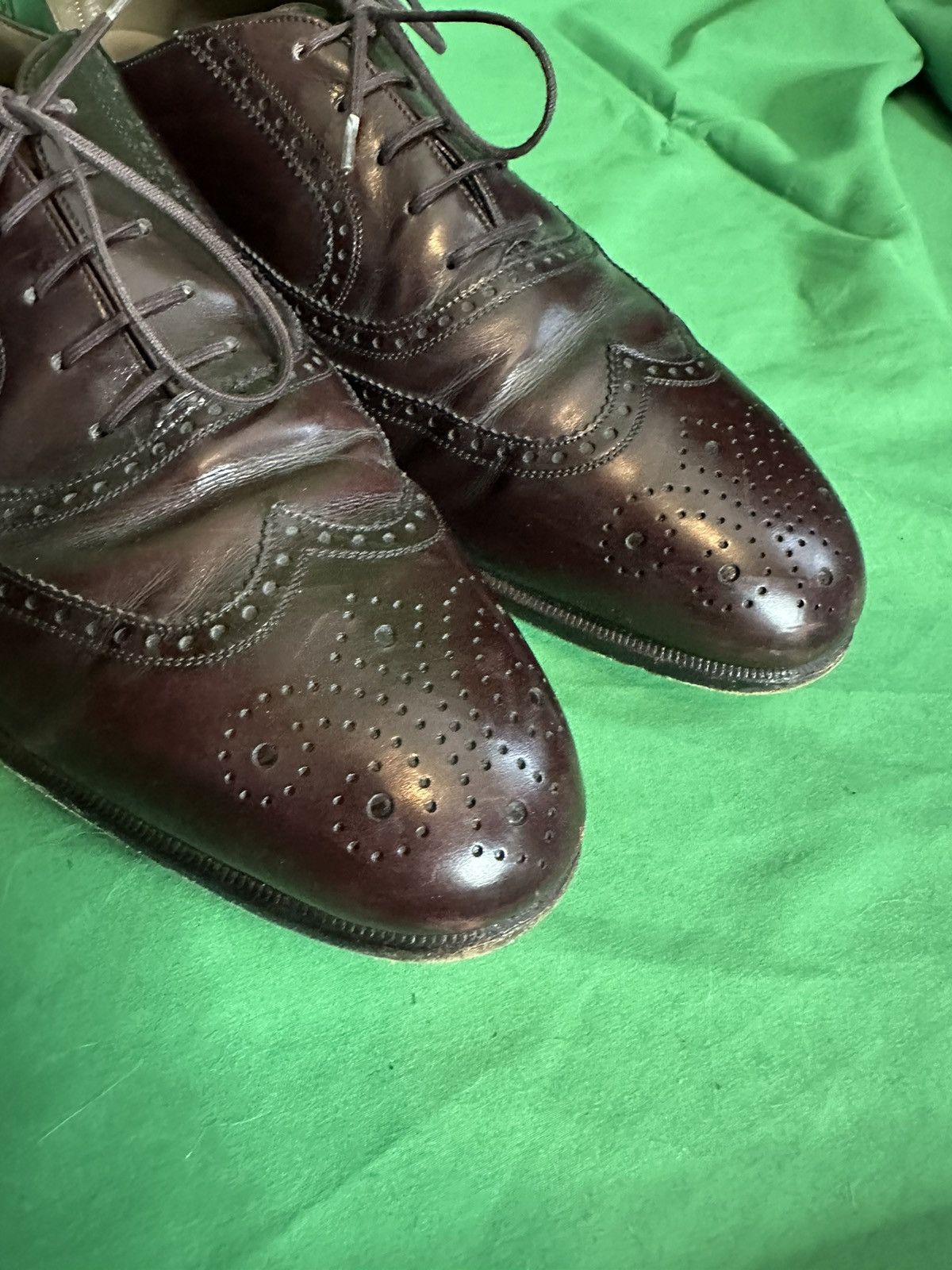 Bally Swiss brown/red leather Princeton brogues Size US 11 / EU 44 - 2 Thumbnail