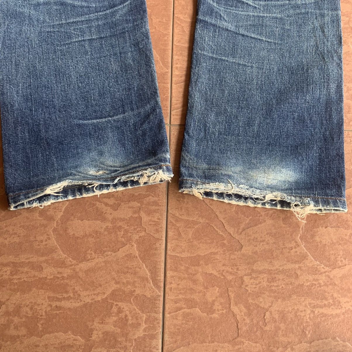 Levi's × Vintage 💥 STEALS💥 1970’s VINTAGE LEVI’S 502 REDLINE JEANS SELVEDGE Size US 28 / EU 44 - 17 Thumbnail