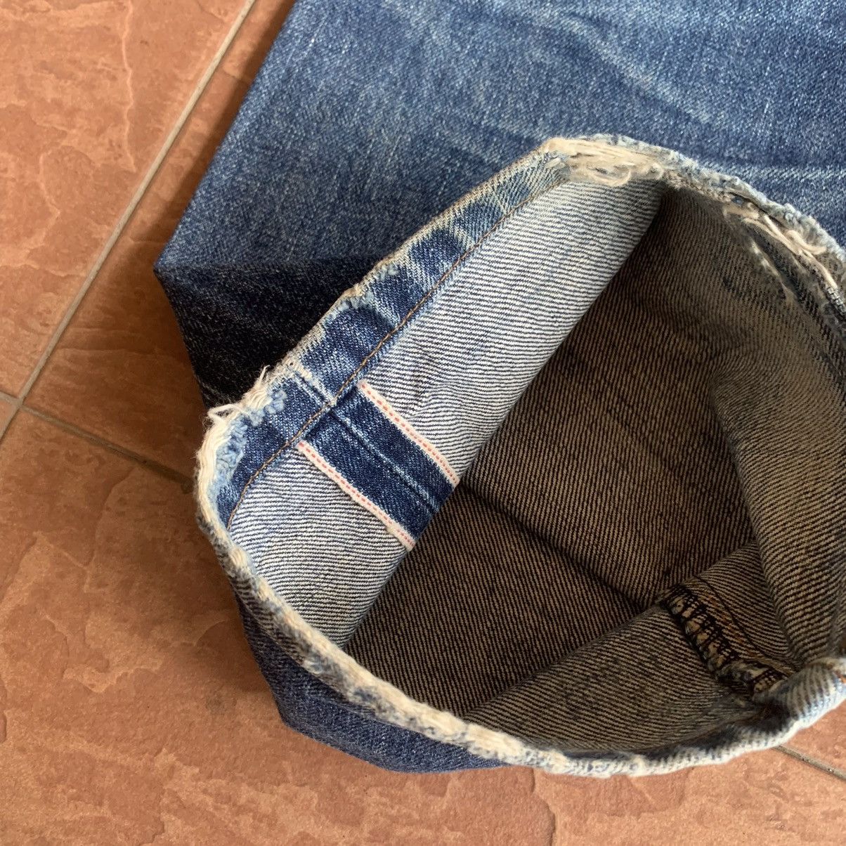 Levi's × Vintage 💥 STEALS💥 1970’s VINTAGE LEVI’S 502 REDLINE JEANS SELVEDGE Size US 28 / EU 44 - 16 Thumbnail