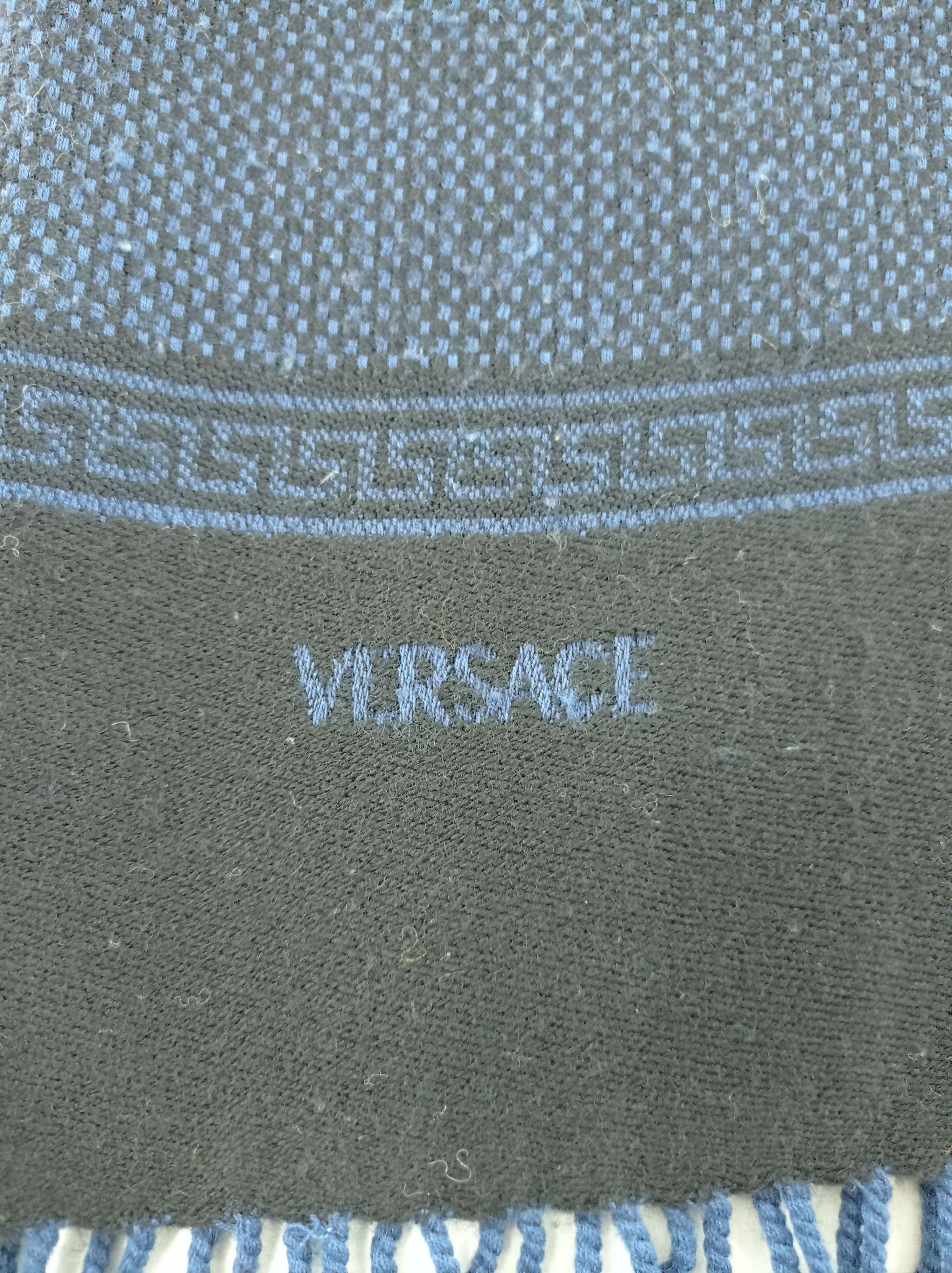 Versace Vintage Versace Scarf / Muffler / Neckwear Size ONE SIZE - 3 Thumbnail