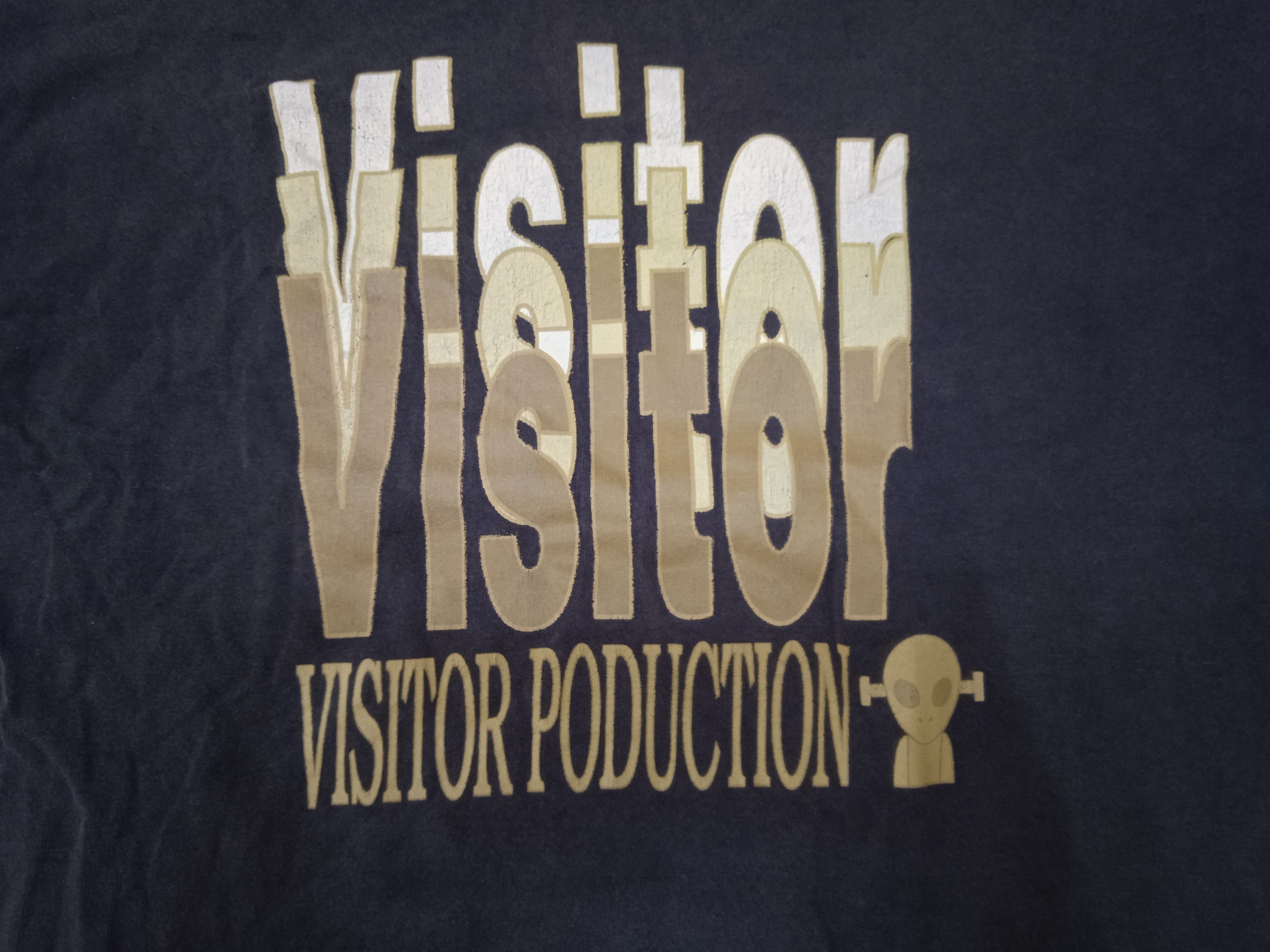 Vintage Vintage Visitor Production 90s Alien T-Shirt Size US L / EU 52-54 / 3 - 5 Thumbnail