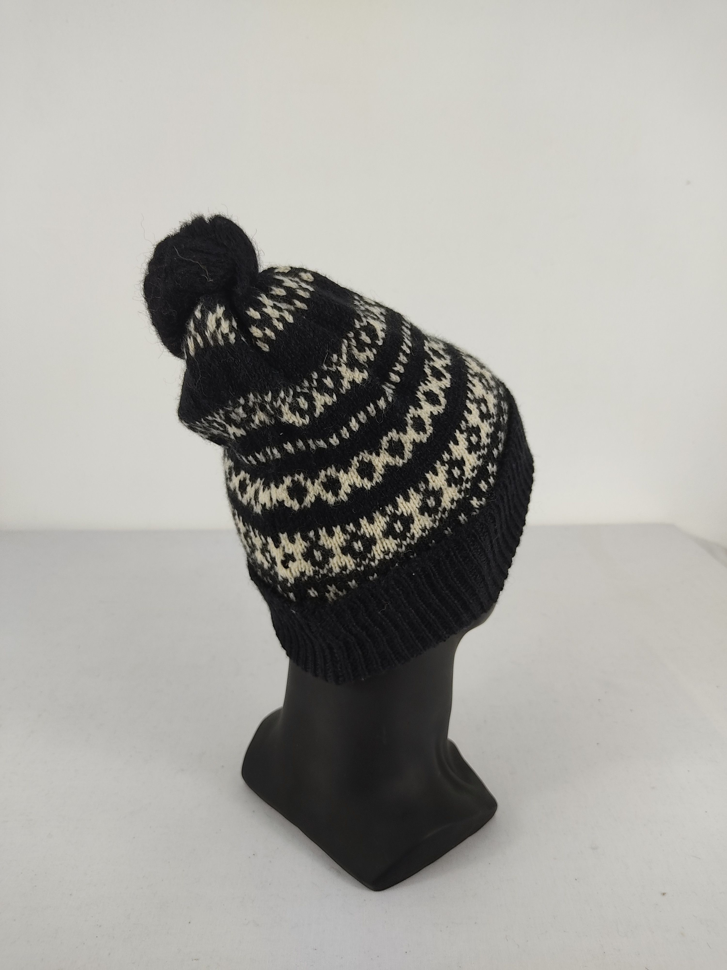 Designer Clipper Casuals Beanie / Snow Hat / Snow Cap Size ONE SIZE - 4 Thumbnail