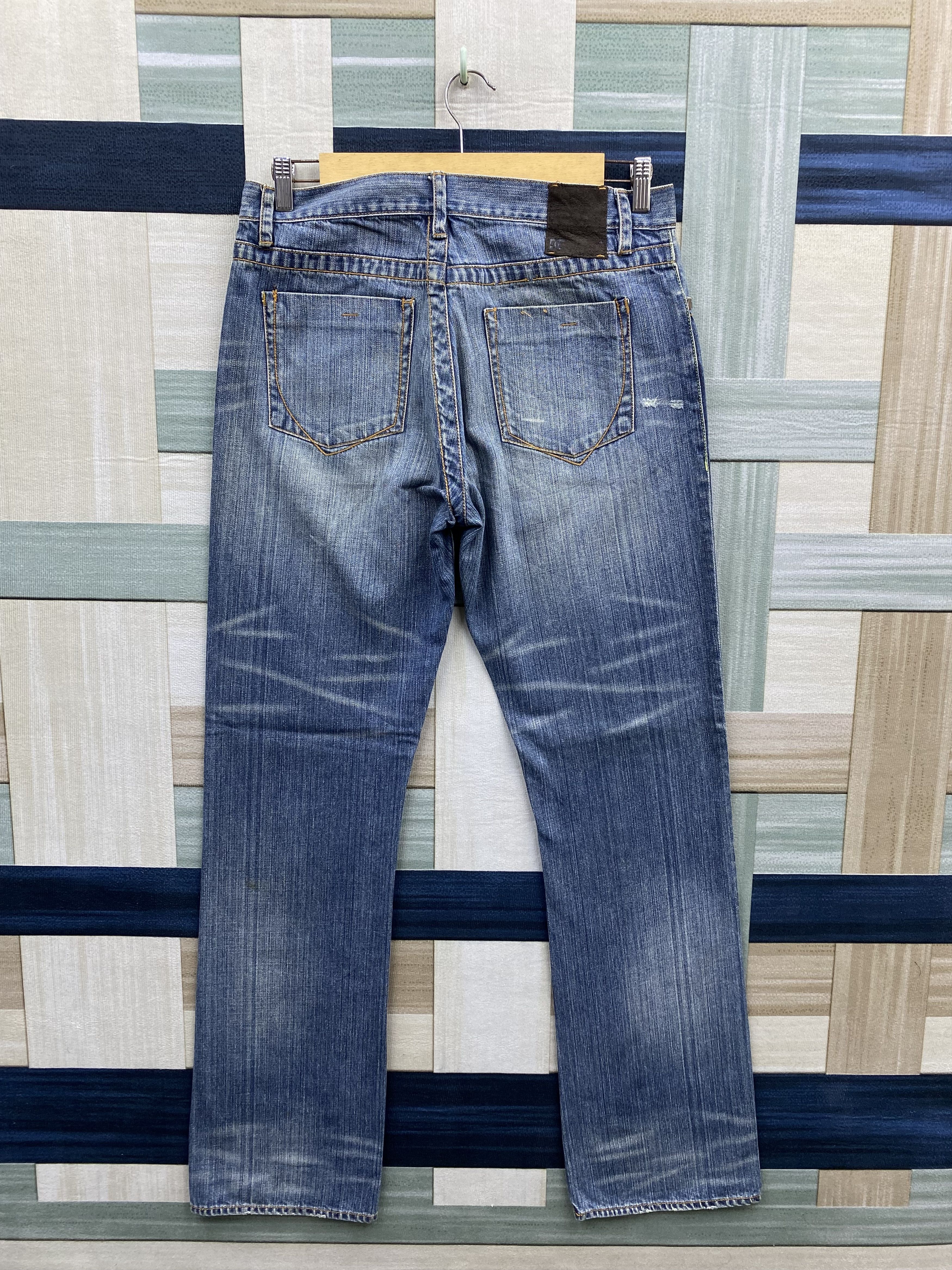 DC Vintage Y2K DC Shoes Faded Blue Jean Size US 33 - 2 Thumbnail