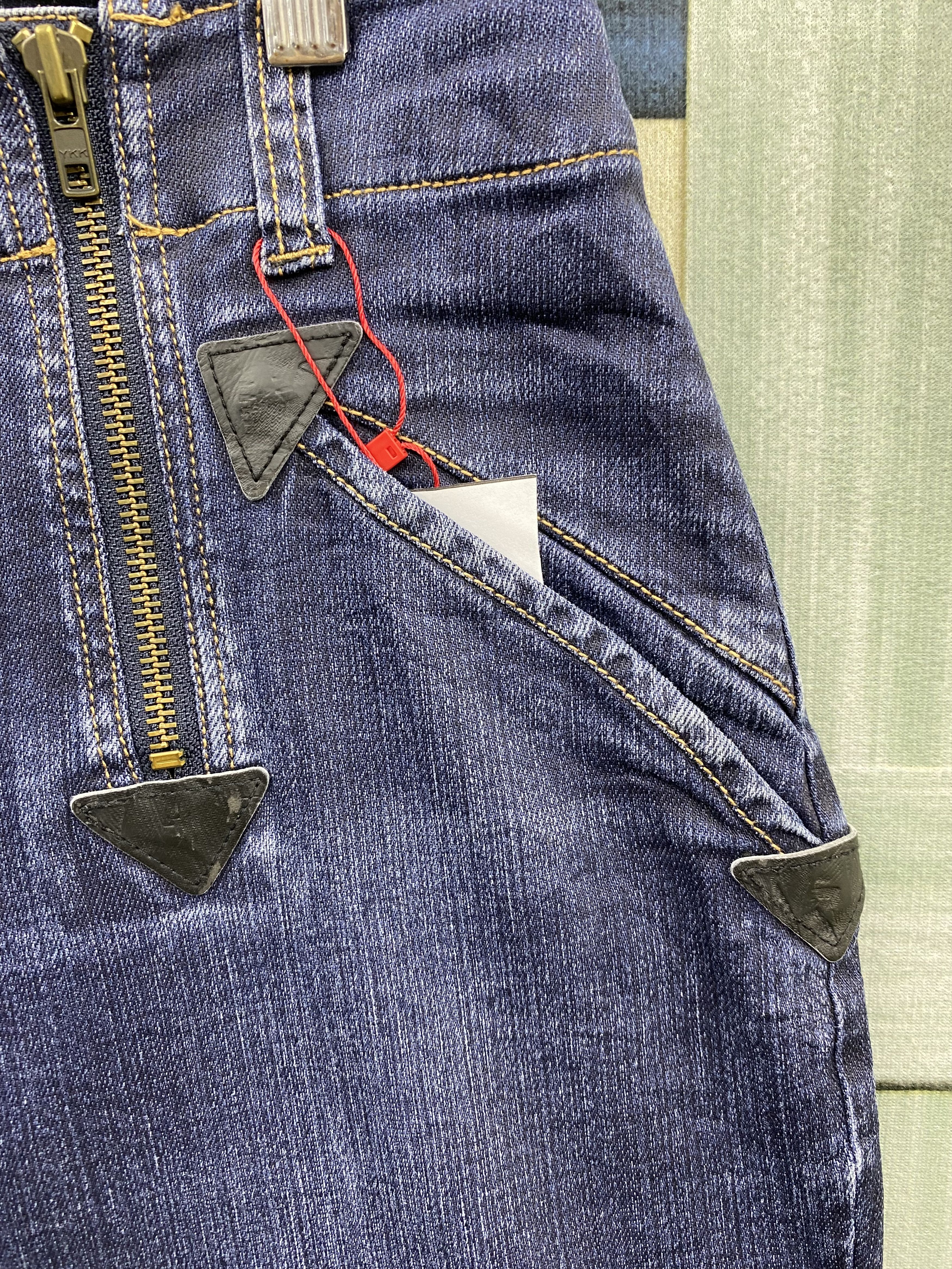 Ne-Net Ne-Net Issey Miyake 3 Quarter Denim Jeans Shorts Size 30" / US 8 / IT 44 - 5 Thumbnail