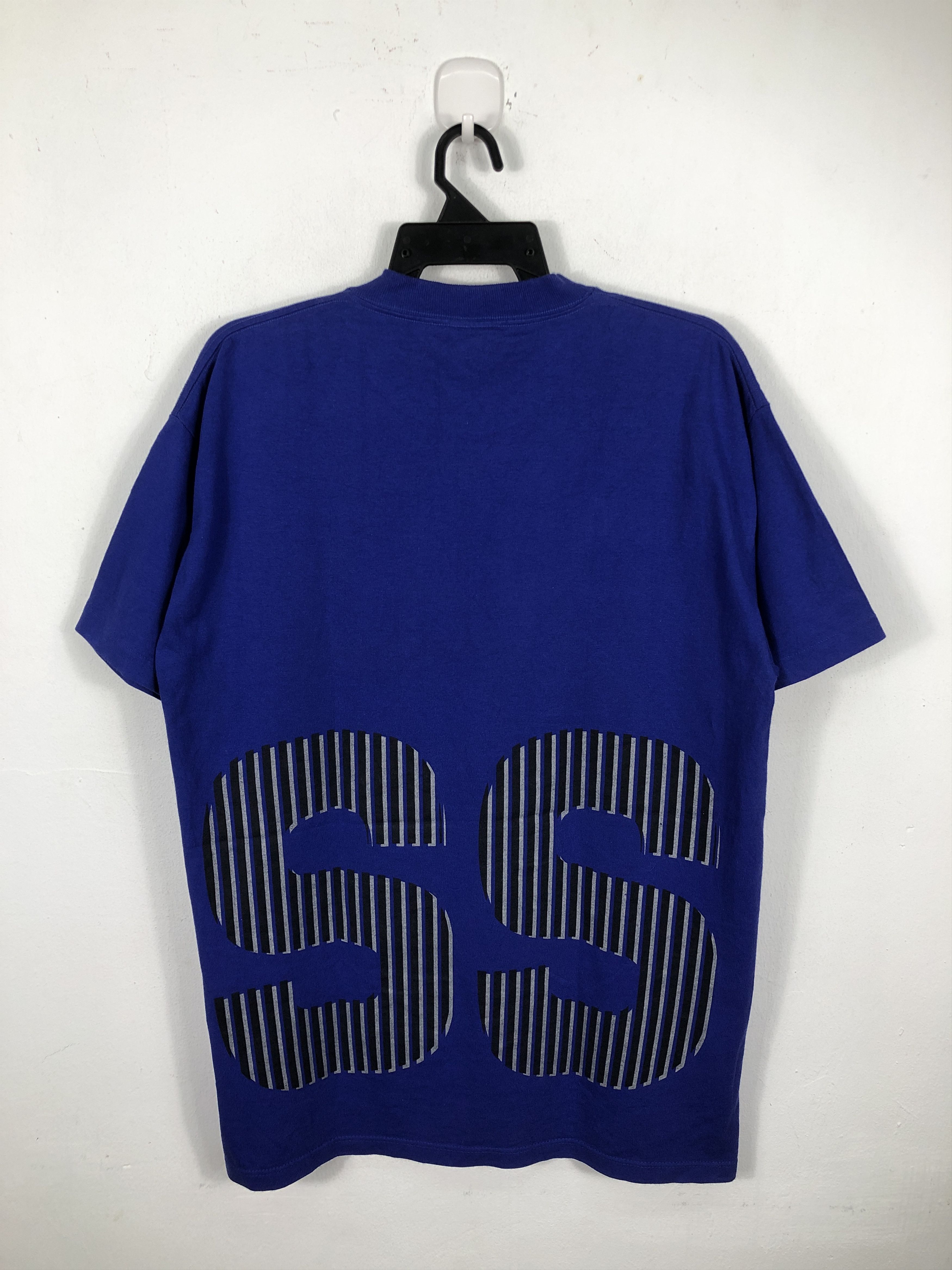 Vintage Vintage 90's BOSS Overprint T-Shirt Size US L / EU 52-54 / 3 - 2 Thumbnail