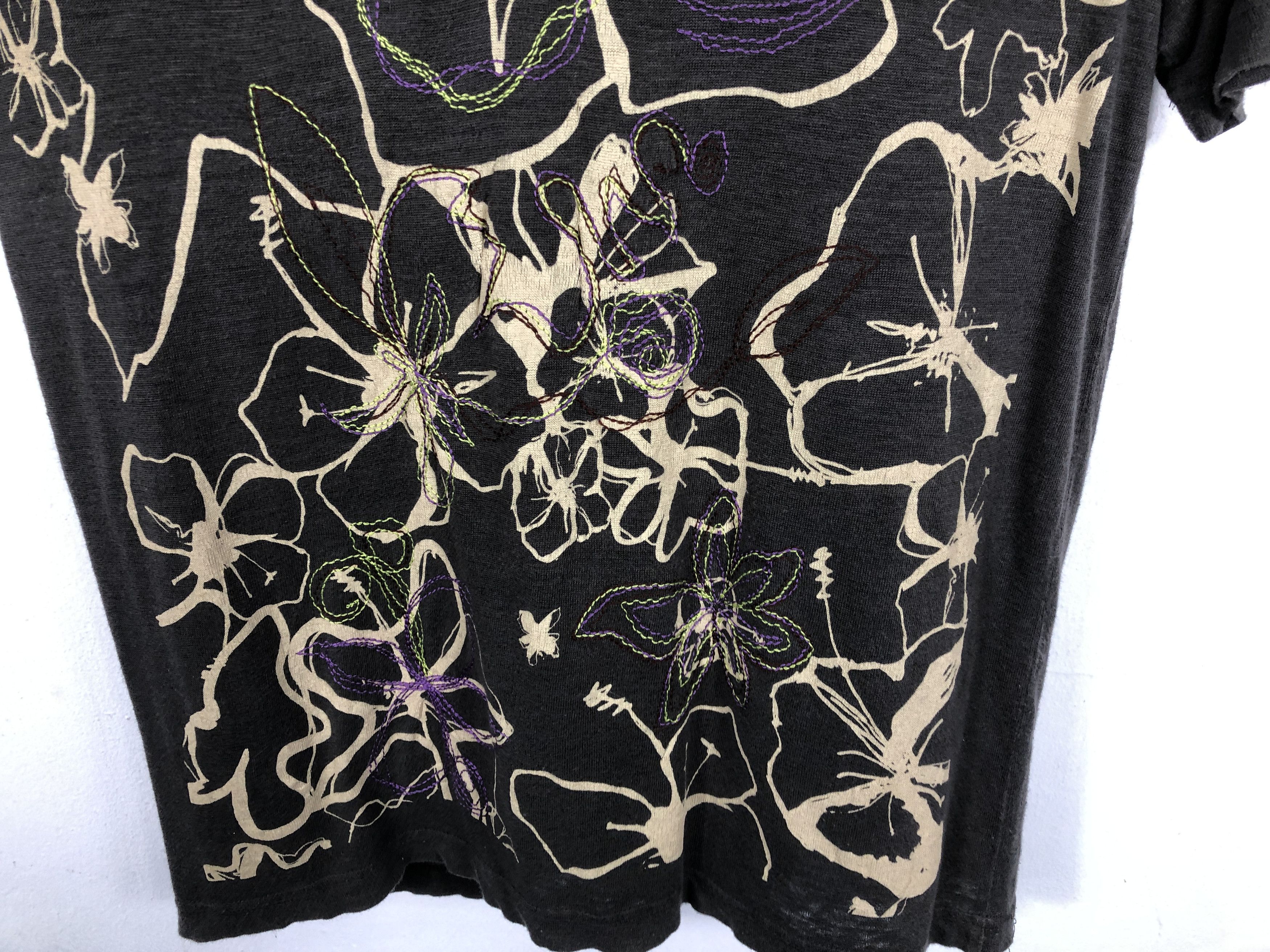Paul Smith Vintage Paul Smith Flower Art T-Shirt Size US M / EU 48-50 / 2 - 6 Thumbnail