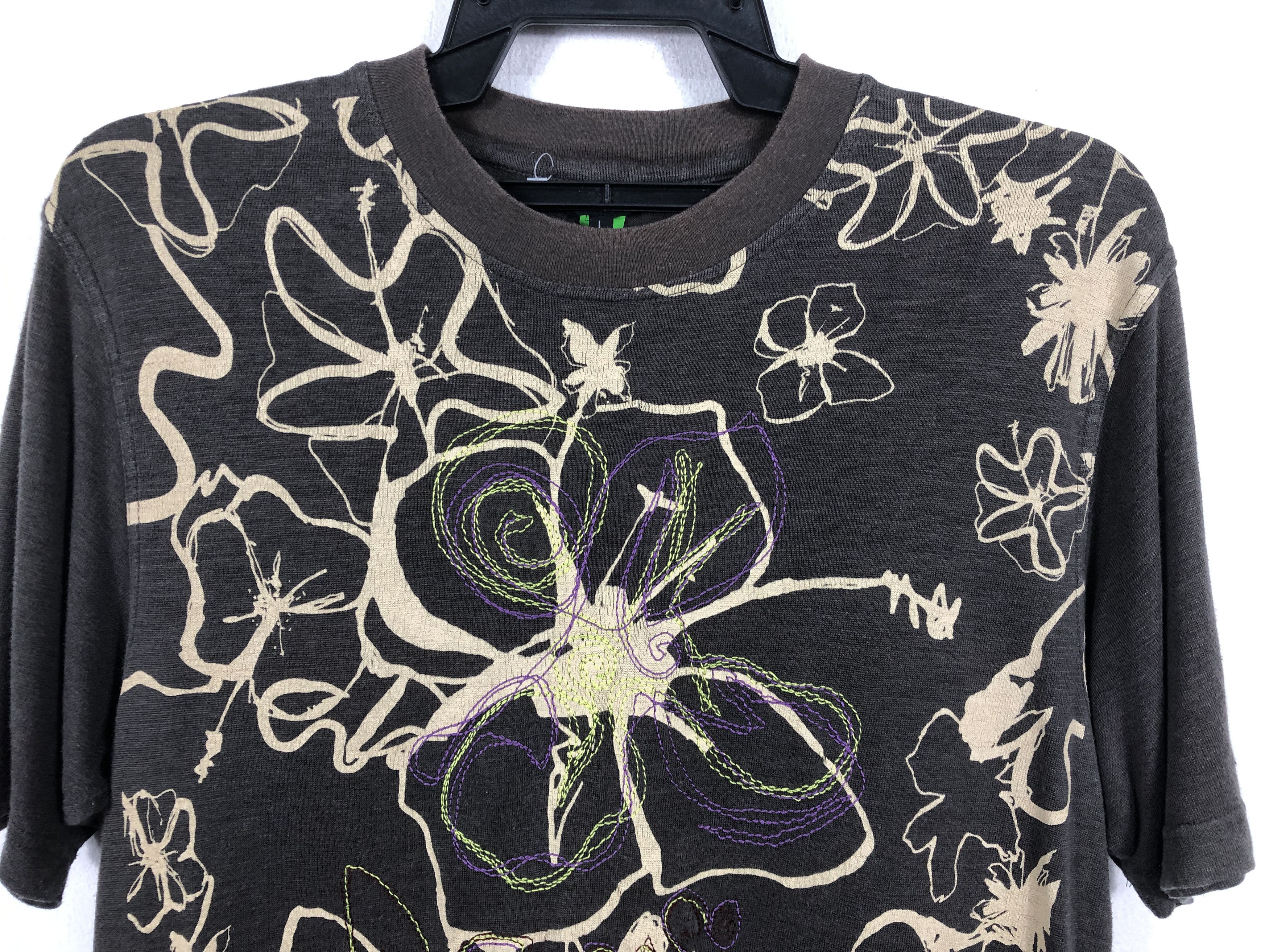 Paul Smith Vintage Paul Smith Flower Art T-Shirt Size US M / EU 48-50 / 2 - 5 Thumbnail