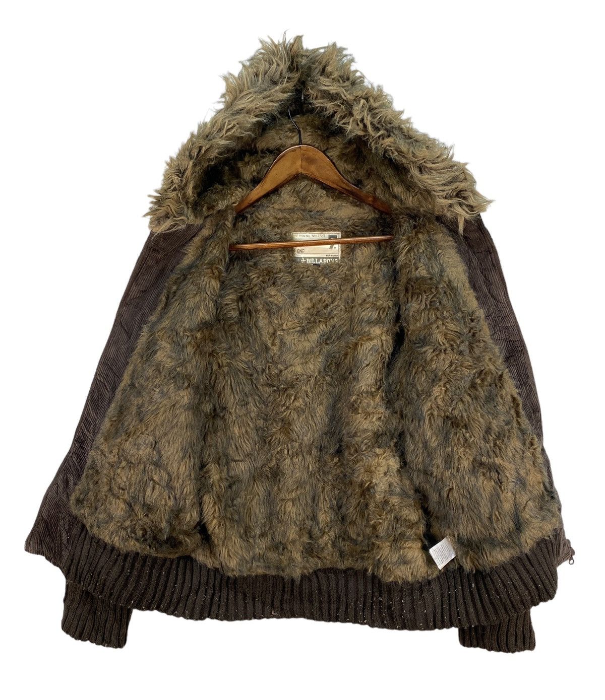 Billabong Vintage Billabong Heavy Jacket Fur Lining Size US M / EU 48-50 / 2 - 3 Thumbnail