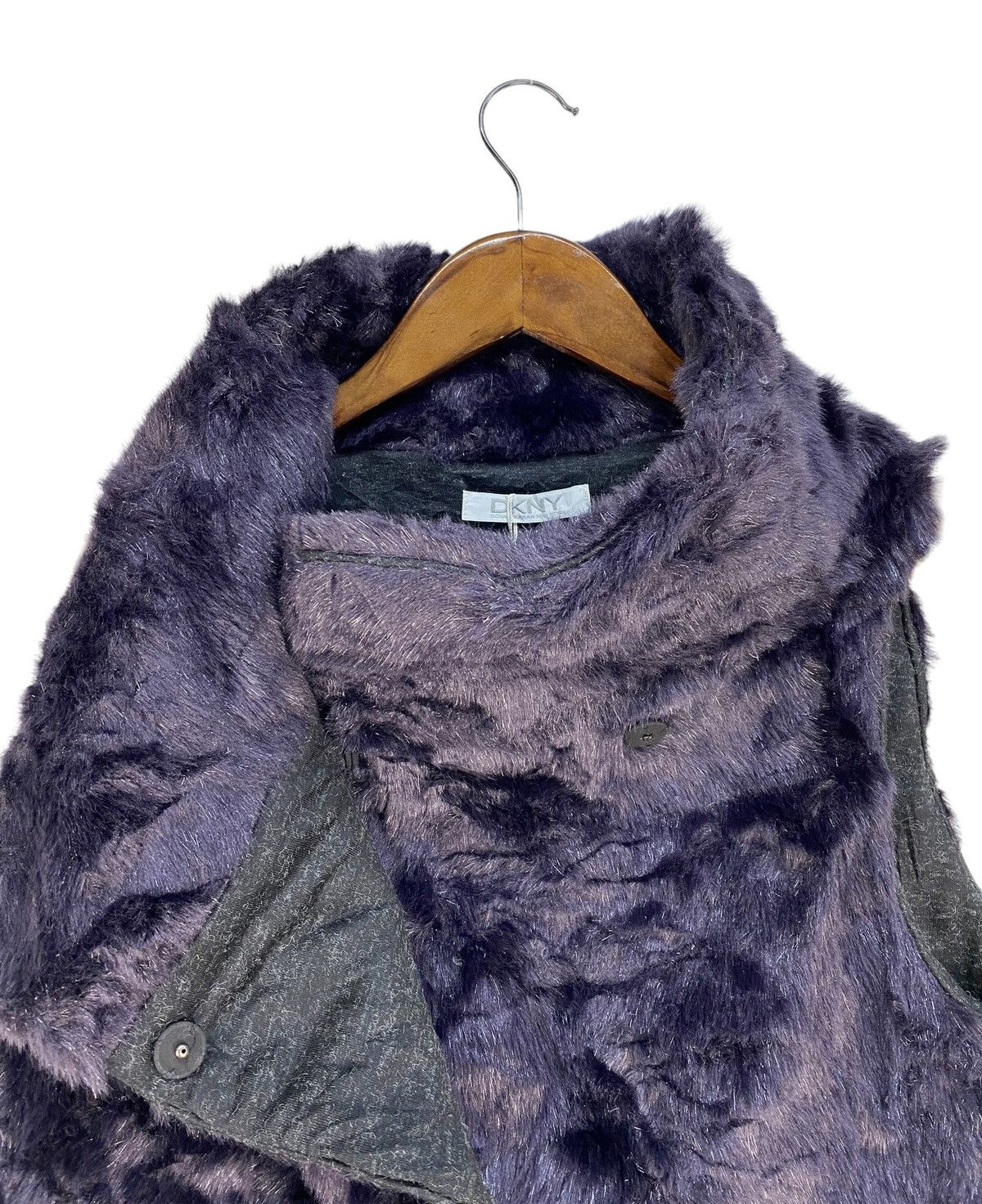 DKNY ❗️NICE DESIGN❗️DKNY FAUX FUR VEST Size M / US 6-8 / IT 42-44 - 3 Thumbnail