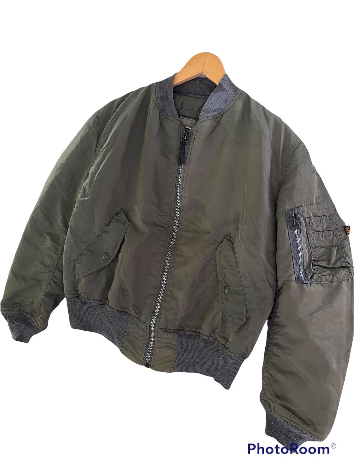 Alpha Industries (A191). ALPHA INDUSTRIES BOMBER JACKET Size US M / EU 48-50 / 2 - 4 Thumbnail