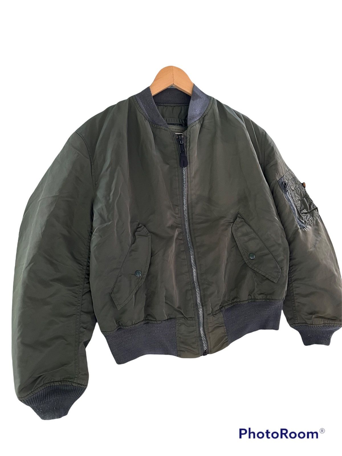 Alpha Industries (A191). ALPHA INDUSTRIES BOMBER JACKET Size US M / EU 48-50 / 2 - 5 Thumbnail