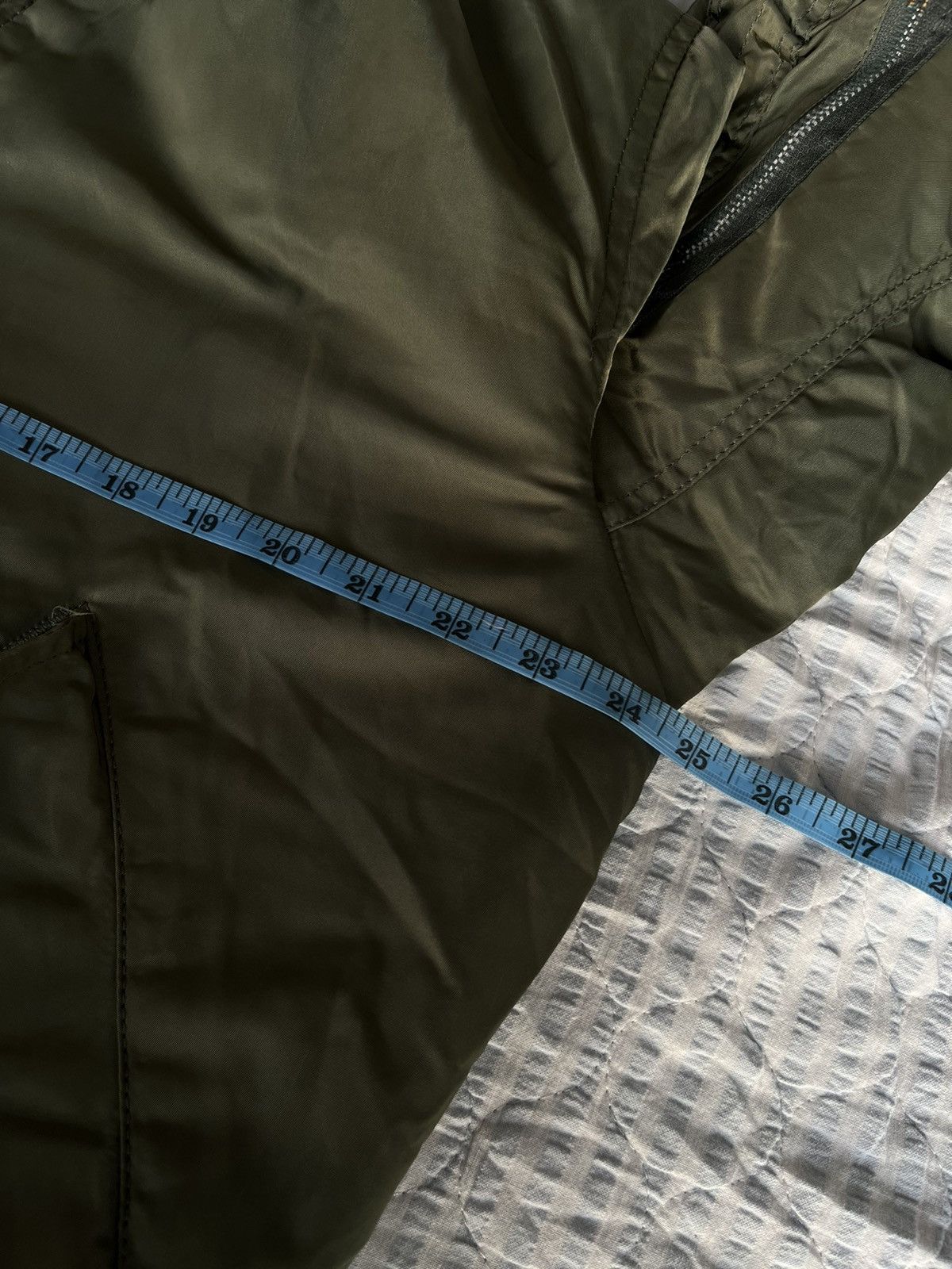 Alpha Industries (A191). ALPHA INDUSTRIES BOMBER JACKET Size US M / EU 48-50 / 2 - 10 Thumbnail