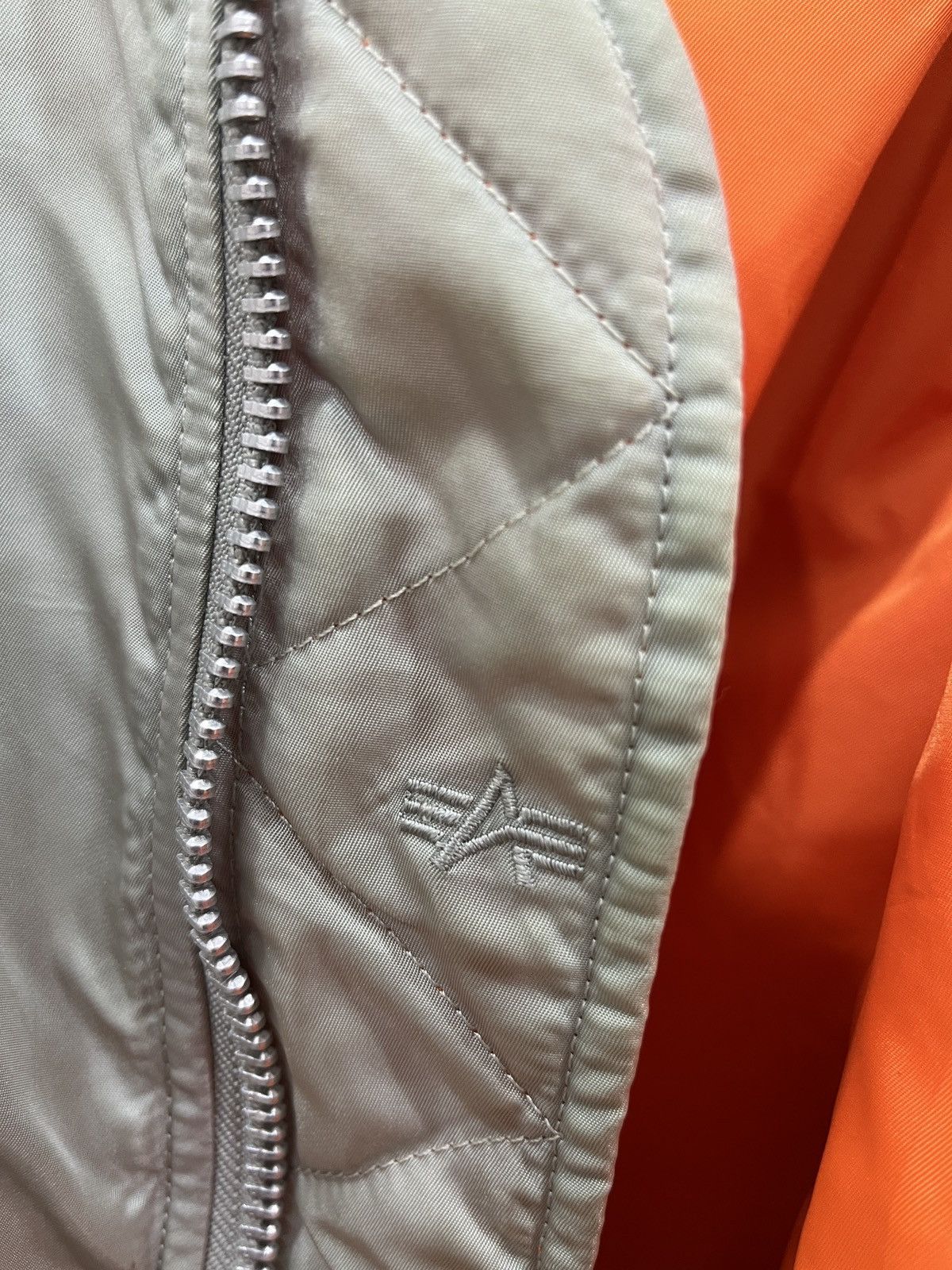 Alpha Industries (Uuu). ALPHA INDUSTRIES MA-1 BOMBER JACKET Size US L / EU 52-54 / 3 - 5 Thumbnail