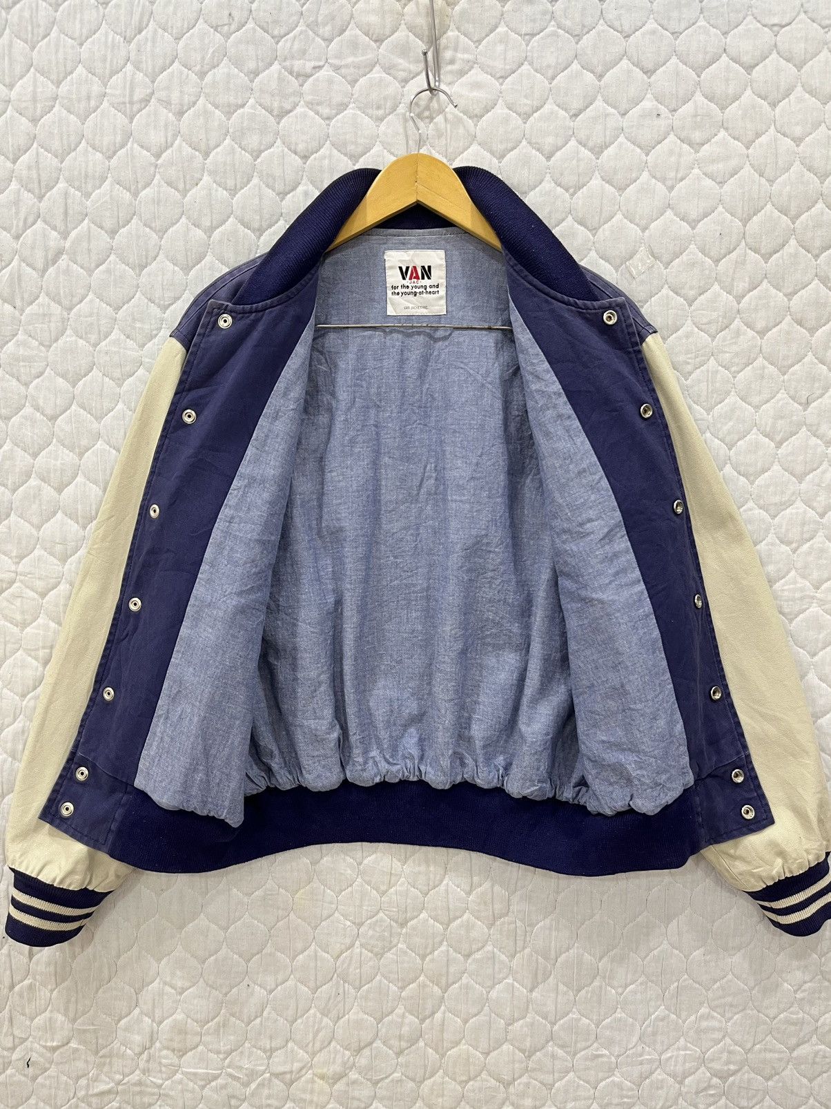 Other (Mm). VINTAGE VAN JAC HYPEBEAST VARSITY JACKET Size US M / EU 48-50 / 2 - 3 Thumbnail