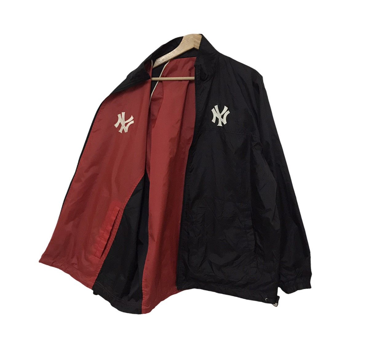 MLB × New York Yankees MLB Major League Baseball New York Yankees Reversible Size US L / EU 52-54 / 3 - 3 Thumbnail
