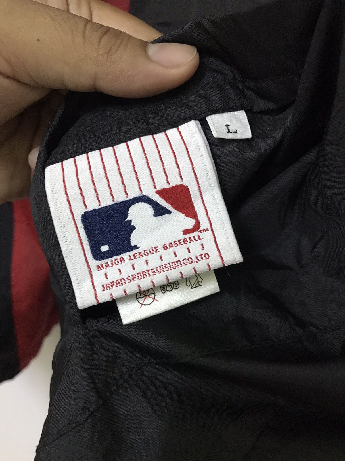MLB × New York Yankees MLB Major League Baseball New York Yankees Reversible Size US L / EU 52-54 / 3 - 11 Thumbnail