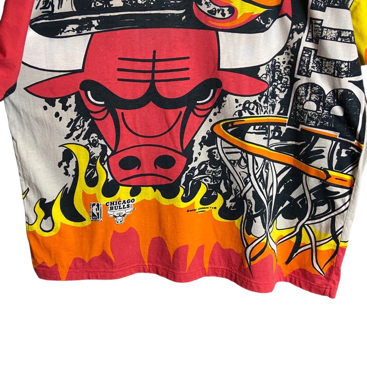 NBA Vintage 90s Magic Johnson Chicago Bulls All Over Print Tee Size US L / EU 52-54 / 3 - 9 Thumbnail