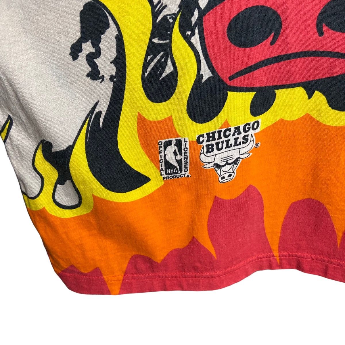 NBA Vintage 90s Magic Johnson Chicago Bulls All Over Print Tee Size US L / EU 52-54 / 3 - 4 Thumbnail