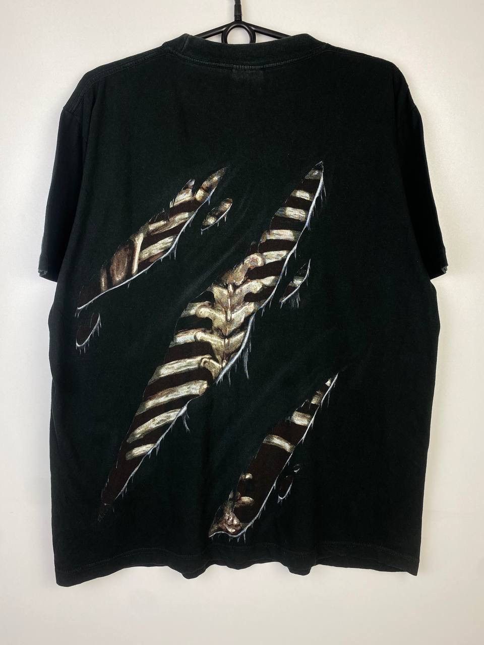 Vintage Skulls vintage t-shirt size L Size US L / EU 52-54 / 3 - 2 Thumbnail