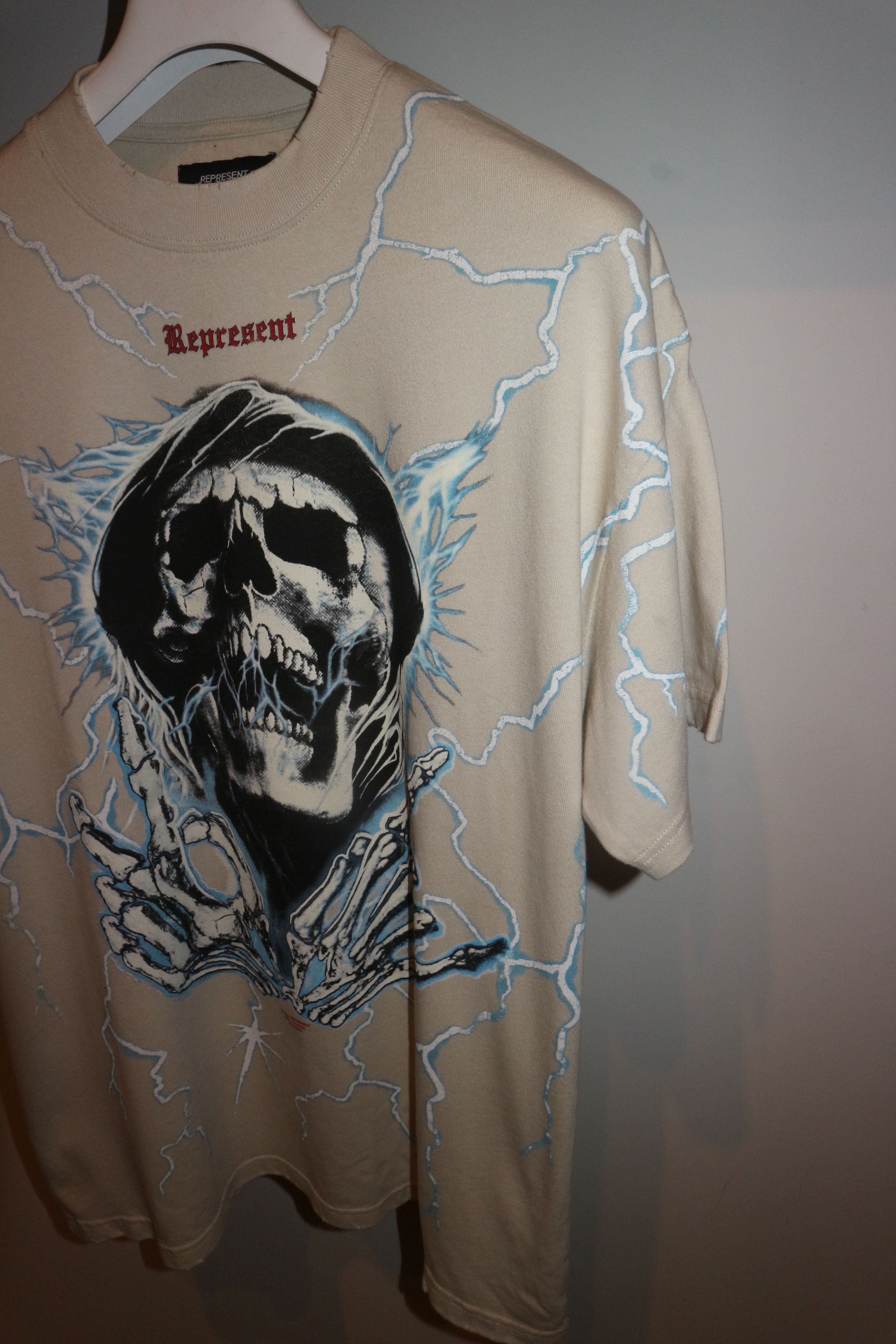 Represent Clo. Louder than hell t-shirt Size US S / EU 44-46 / 1 - 2 Thumbnail