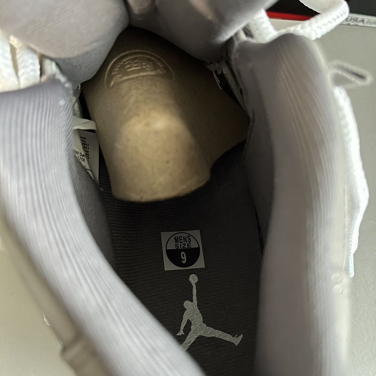 Jordan Brand Air Jordan 11 Retro Cool Grey 2021 CT8012-005 Size 9 Size US 9 / EU 42 - 13 Thumbnail