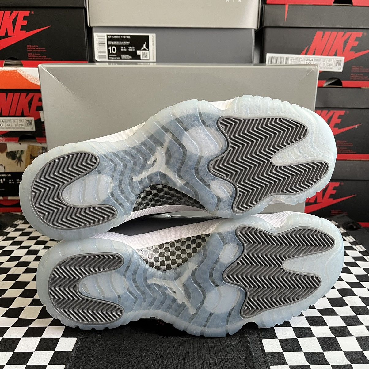 Jordan Brand Air Jordan 11 Retro Cool Grey 2021 CT8012-005 Size 9 Size US 9 / EU 42 - 5 Thumbnail