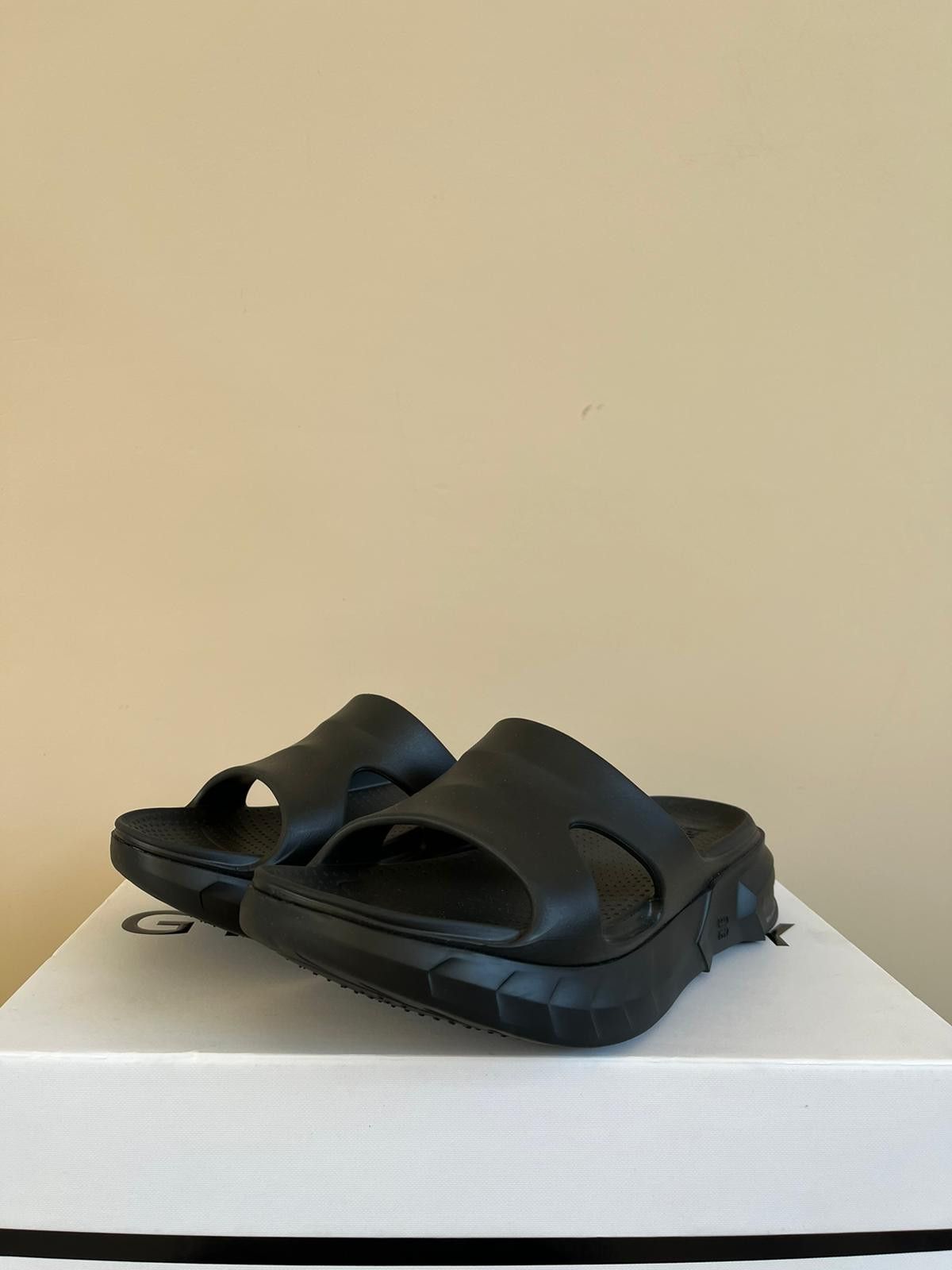 Givenchy Marshmallow Sandals in Black Size US 8 / EU 41 - 6 Thumbnail