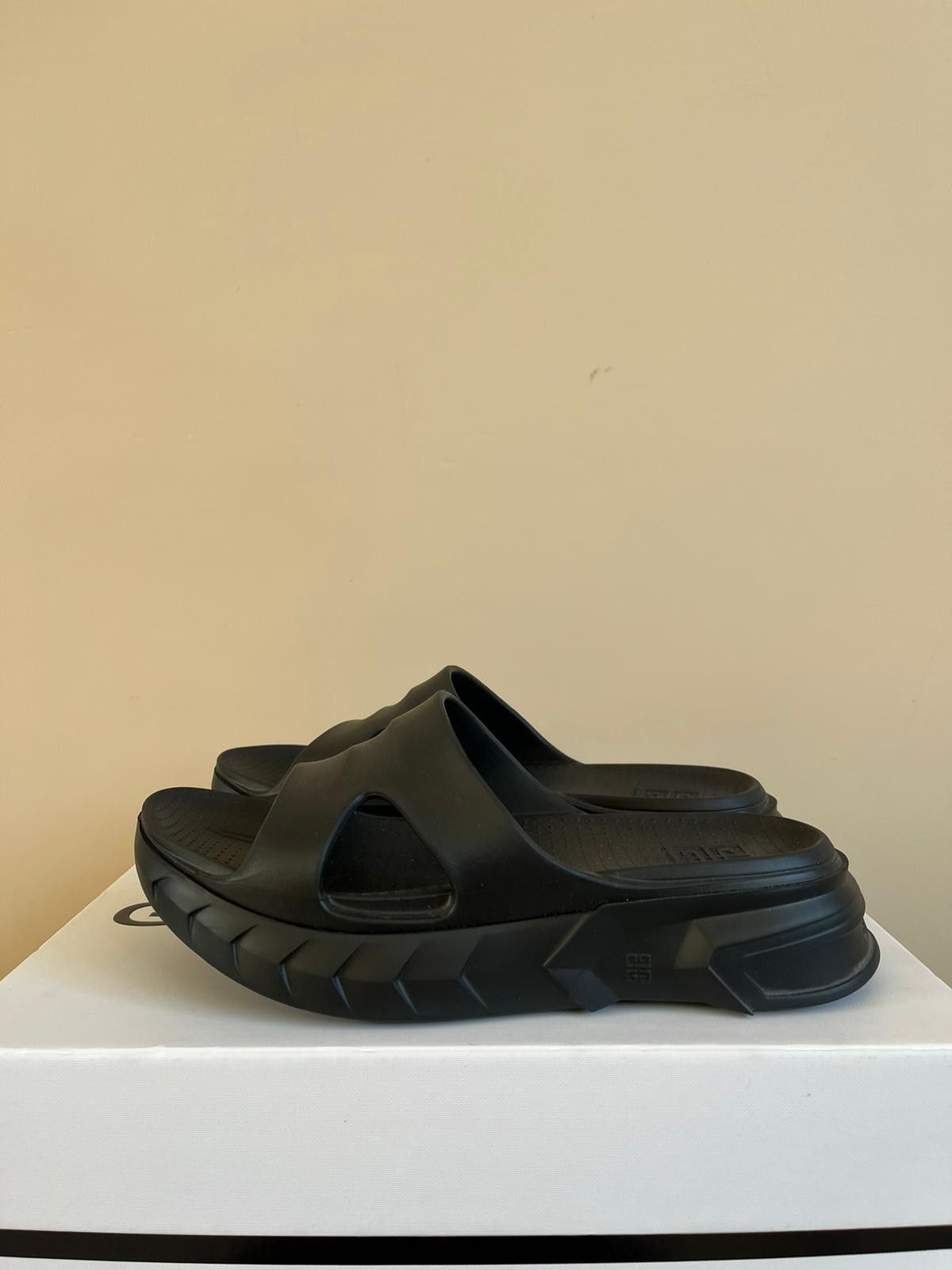 Givenchy Marshmallow Sandals in Black Size US 8 / EU 41 - 3 Thumbnail