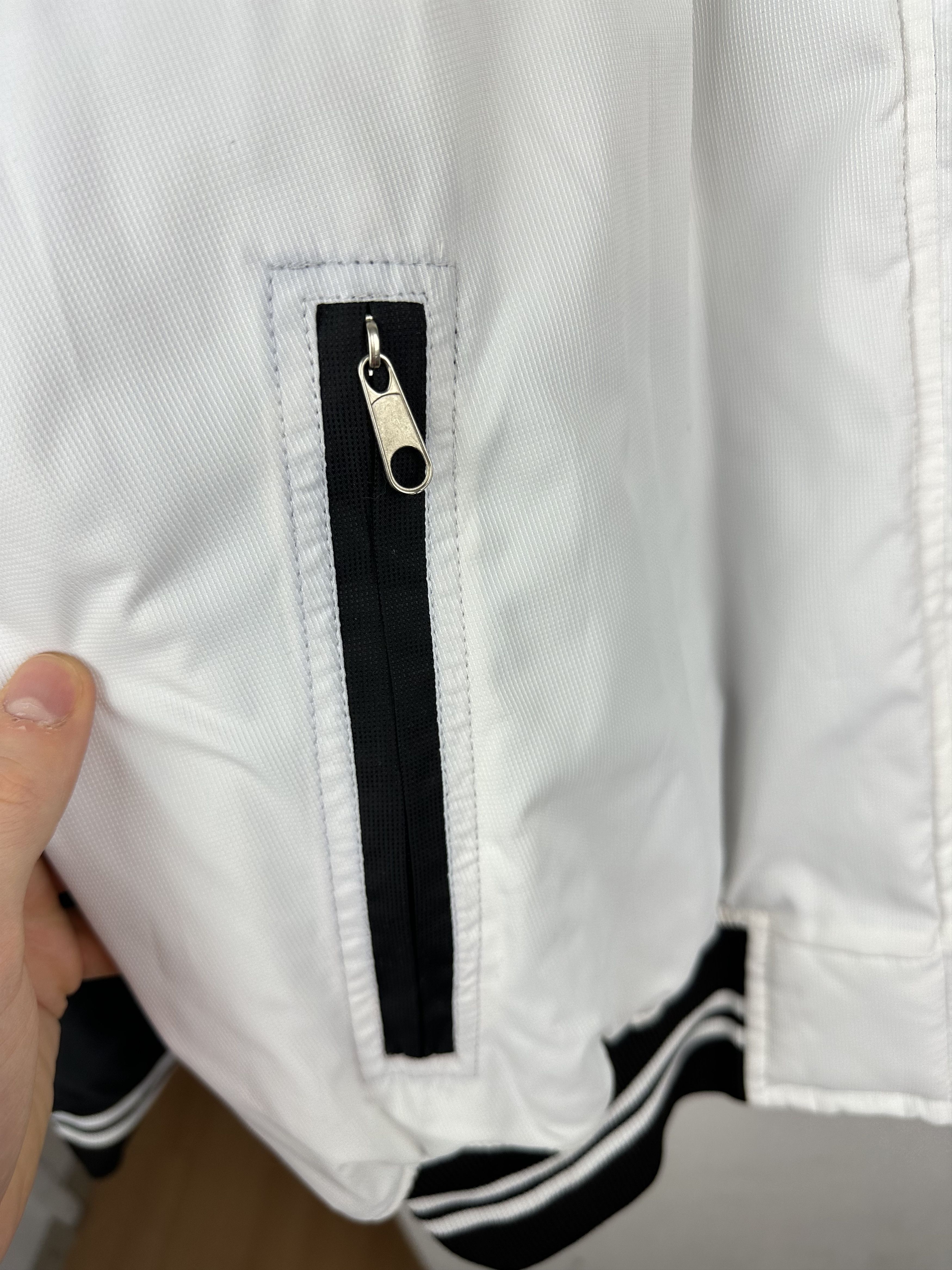 BMW × Vintage Vintage BMW Power Williams F1 Racing Bomber Marlboro Jacket Size US L / EU 52-54 / 3 - 6 Thumbnail
