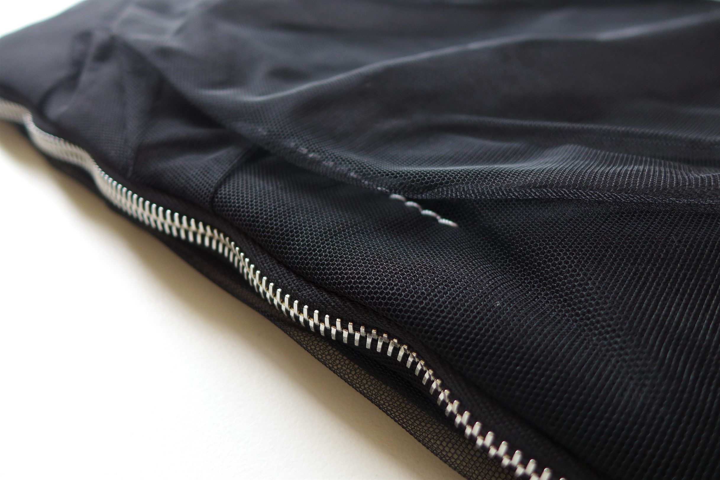 Maison Margiela Margiela MM6 Black Tulle Pochette Bag Size ONE SIZE - 14 Thumbnail