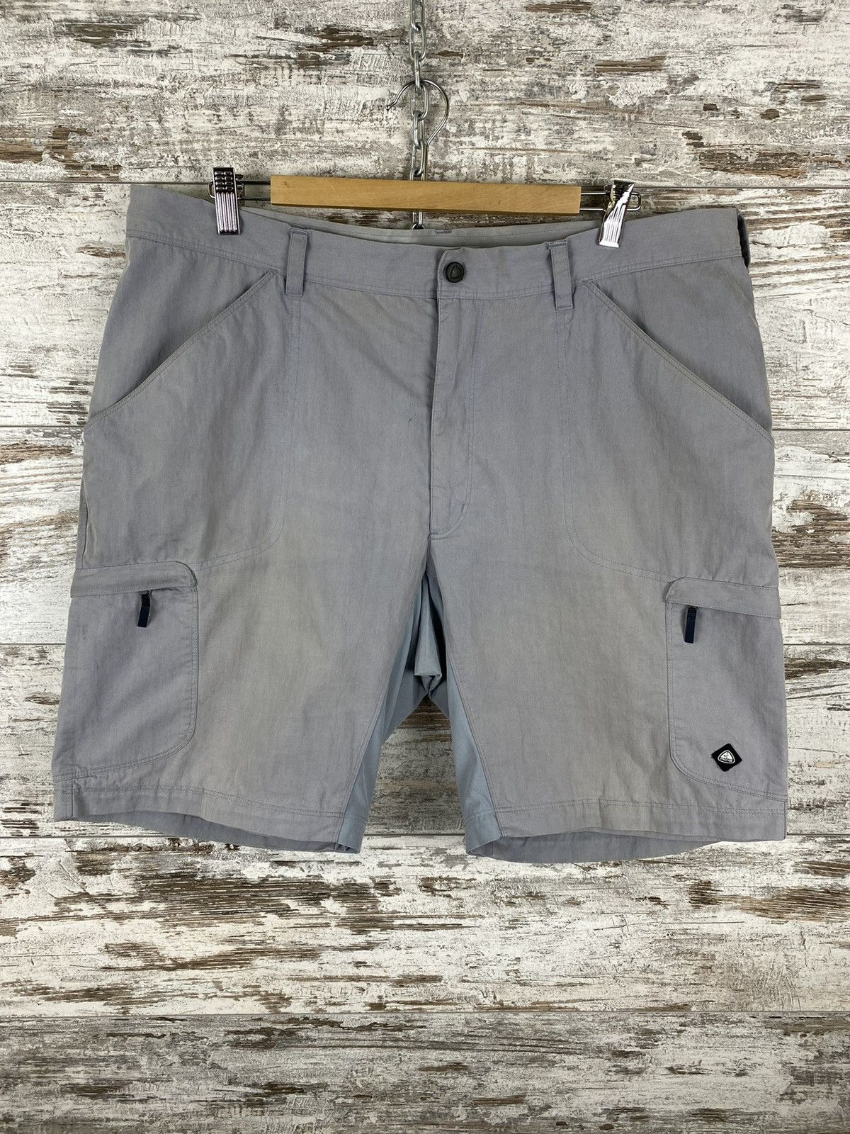 Nike ACG Mens Vintage Nike ACG shorts streetwear y2k rare drill drip Size US 38 / EU 54 - 1 Thumbnail