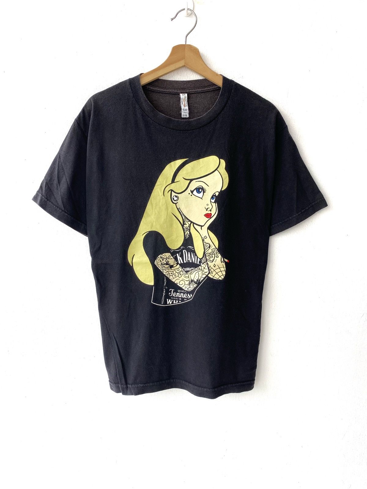 Cartoon Network Vintage Cinderella Jack Daniels Tee Size US M / EU 48-50 / 2 - 1 Thumbnail