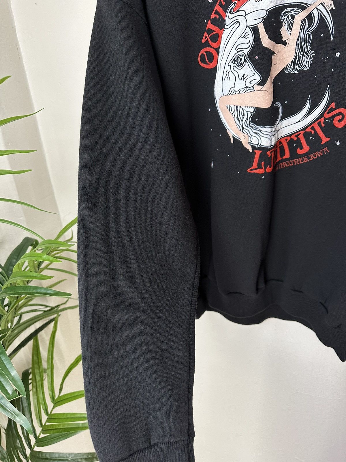 Lee (XL) *GRAIL* VINTAGE OUTERLIMITS STRIP CLUB Lee Sweatshirt Size US XL / EU 56 / 4 - 4 Thumbnail