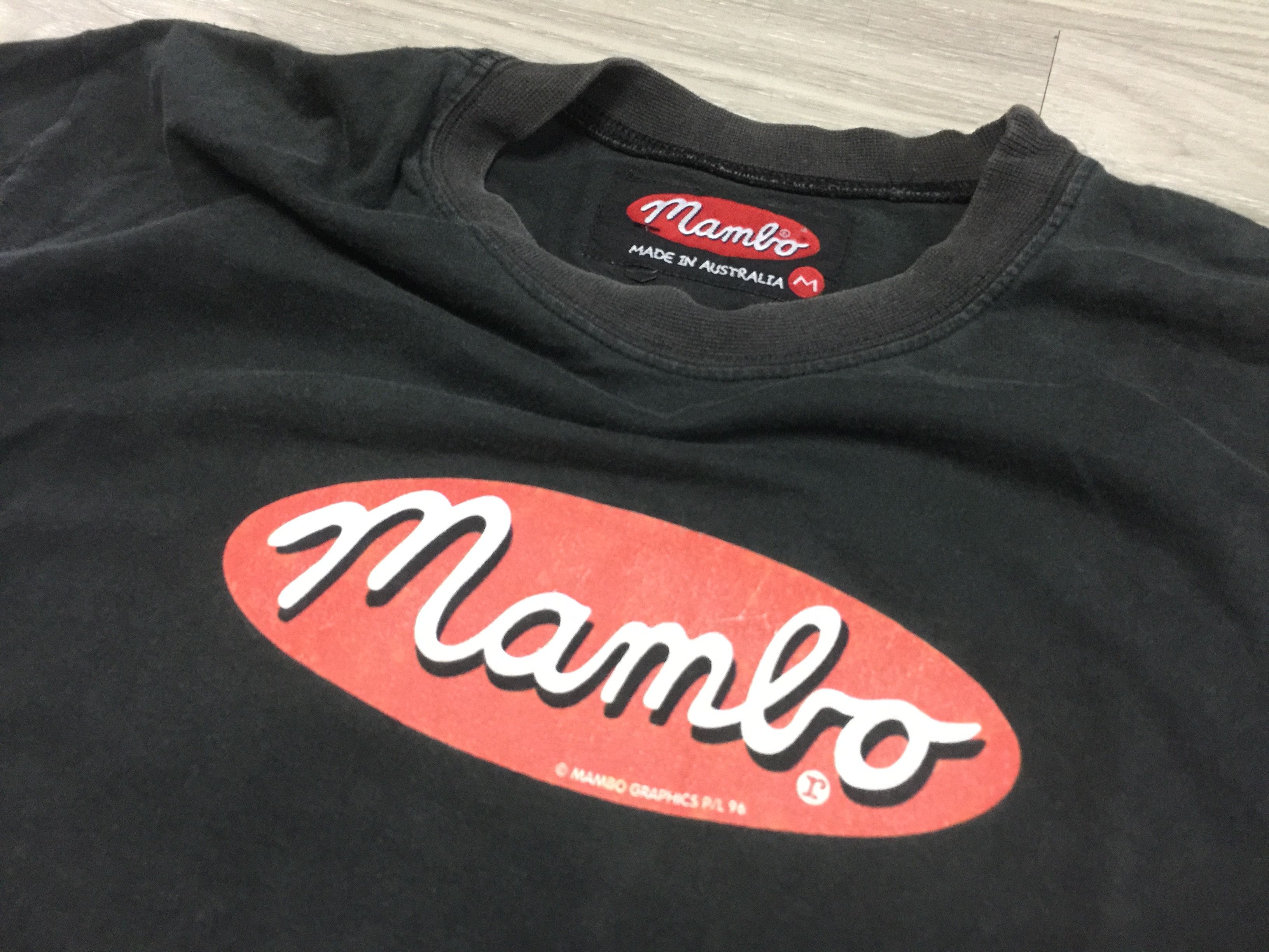 Mambo Vintage 90s Mambo Faith Australian Graphics Pop Art Size US M / EU 48-50 / 2 - 12 Thumbnail