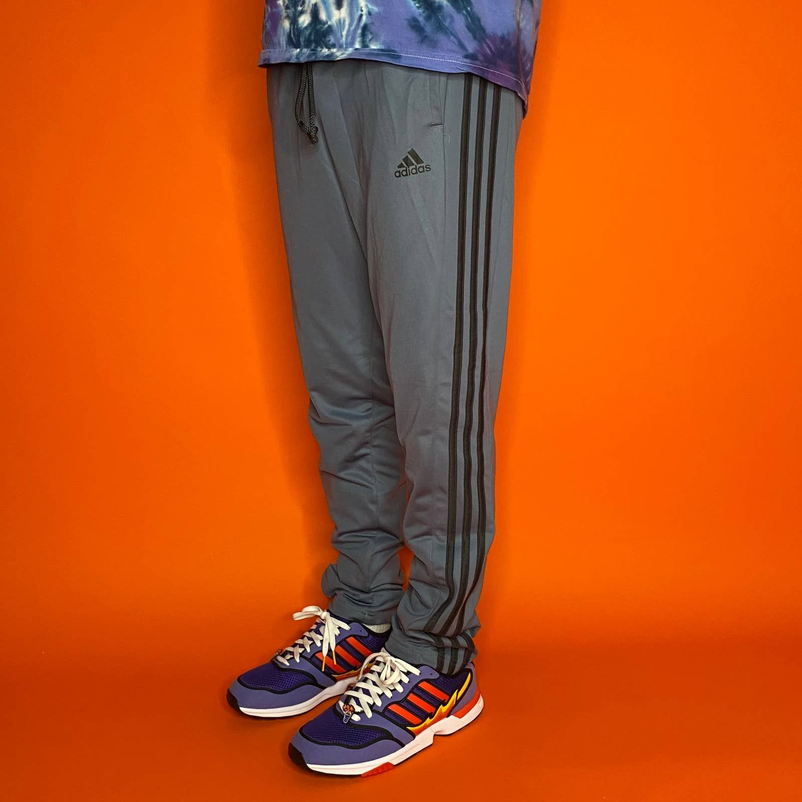 Dark grey adidas sweatpants sale