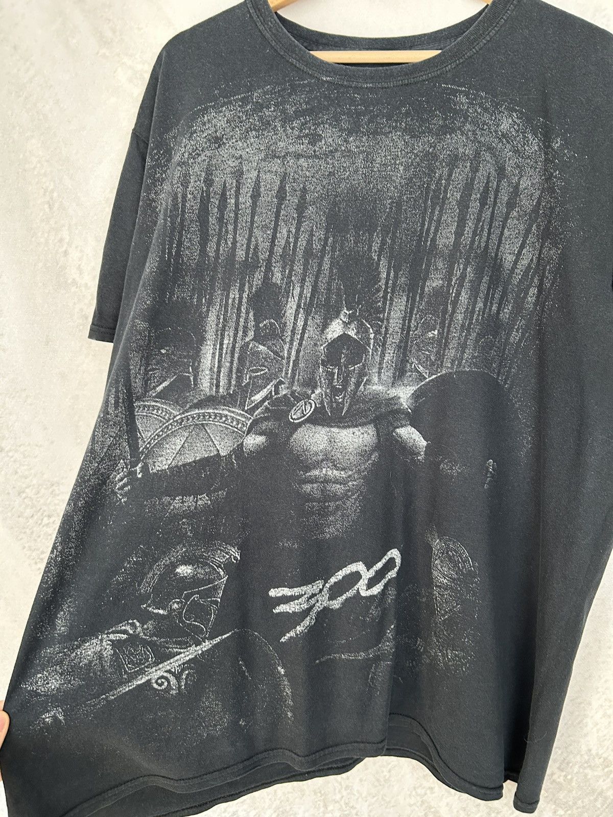 Vintage Vintage 300 Spartans Graphic Tee Movie Film 90s Y2K Size US XL / EU 56 / 4 - 3 Thumbnail