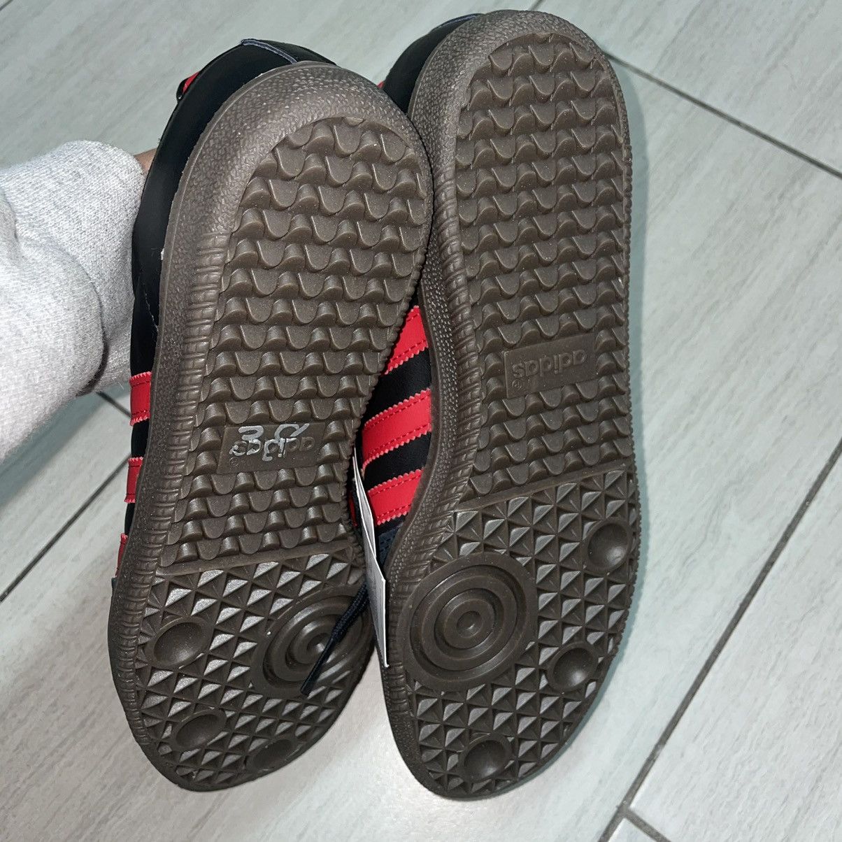 Adidas Adidas Manchester United Samba Size US 8.5 / EU 41-42 - 7 Thumbnail
