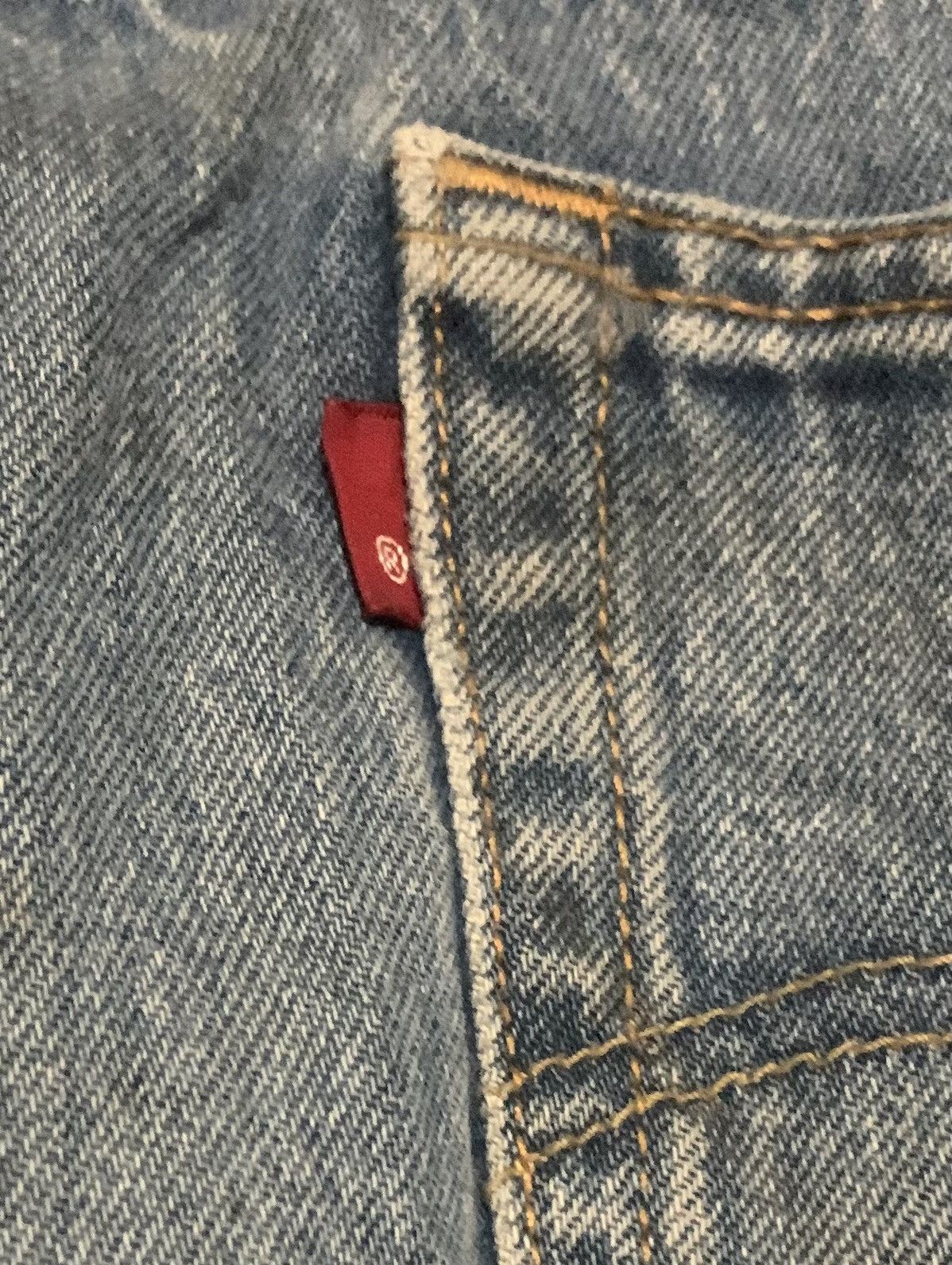 Levi's Vintage Levis 501 Faded Blue Jeans Size US 44 / EU 60 - 3 Thumbnail